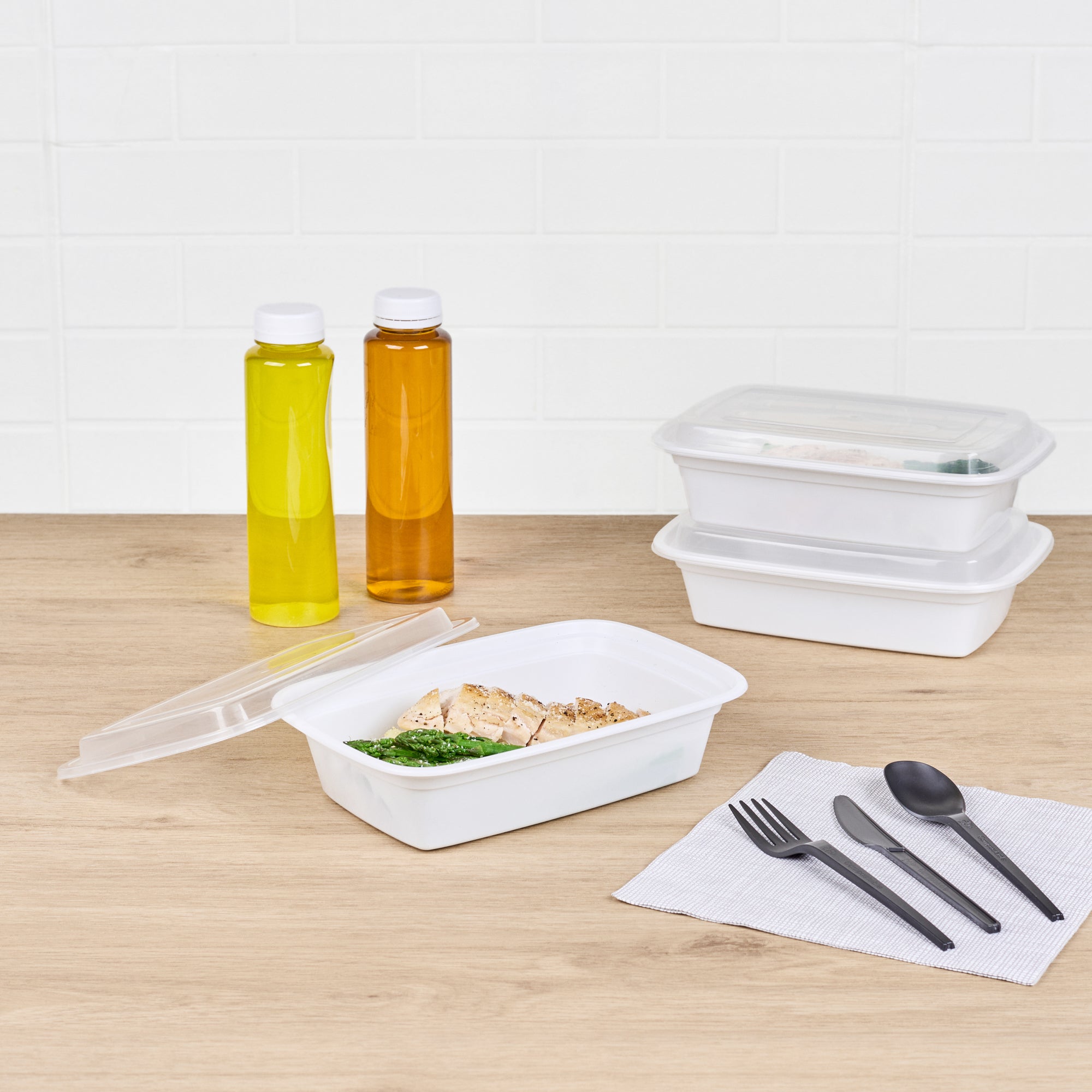 Asporto 38 oz Rectangle White Plastic To Go Box - with Clear Lid, Microwavable - 8 3/4" x 6" x 2" - 50 count box
