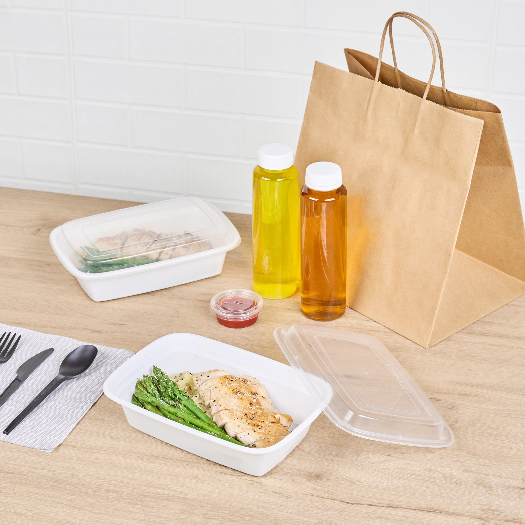 Asporto 38 oz Rectangle White Plastic To Go Box - with Clear Lid, Microwavable - 8 3/4" x 6" x 2" - 100 count box