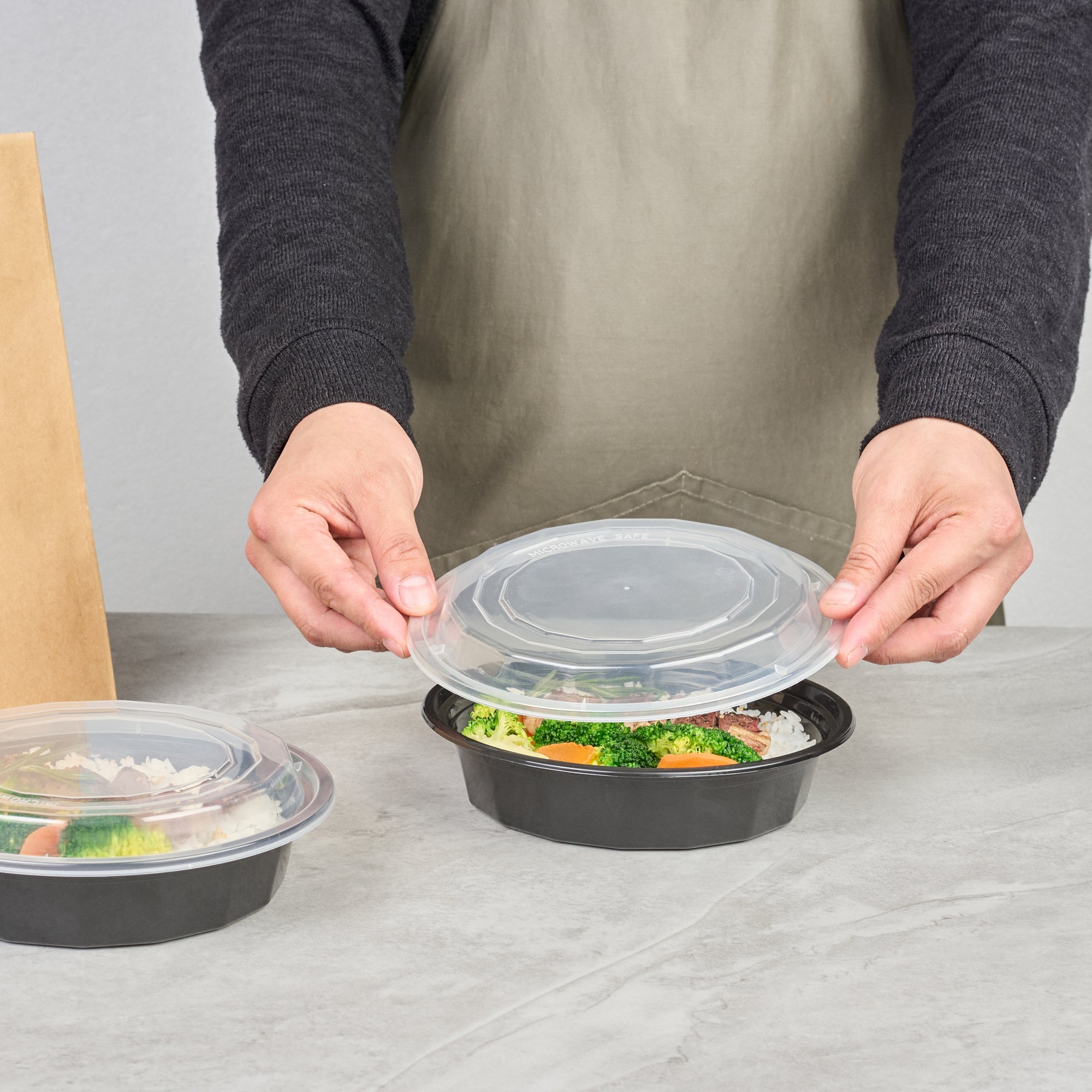 Asporto 24 oz Round Black Plastic To Go Box - with Clear Lid, Microwavable - 7 1/4" x 7 1/4" x 1 1/2" - 100 count box