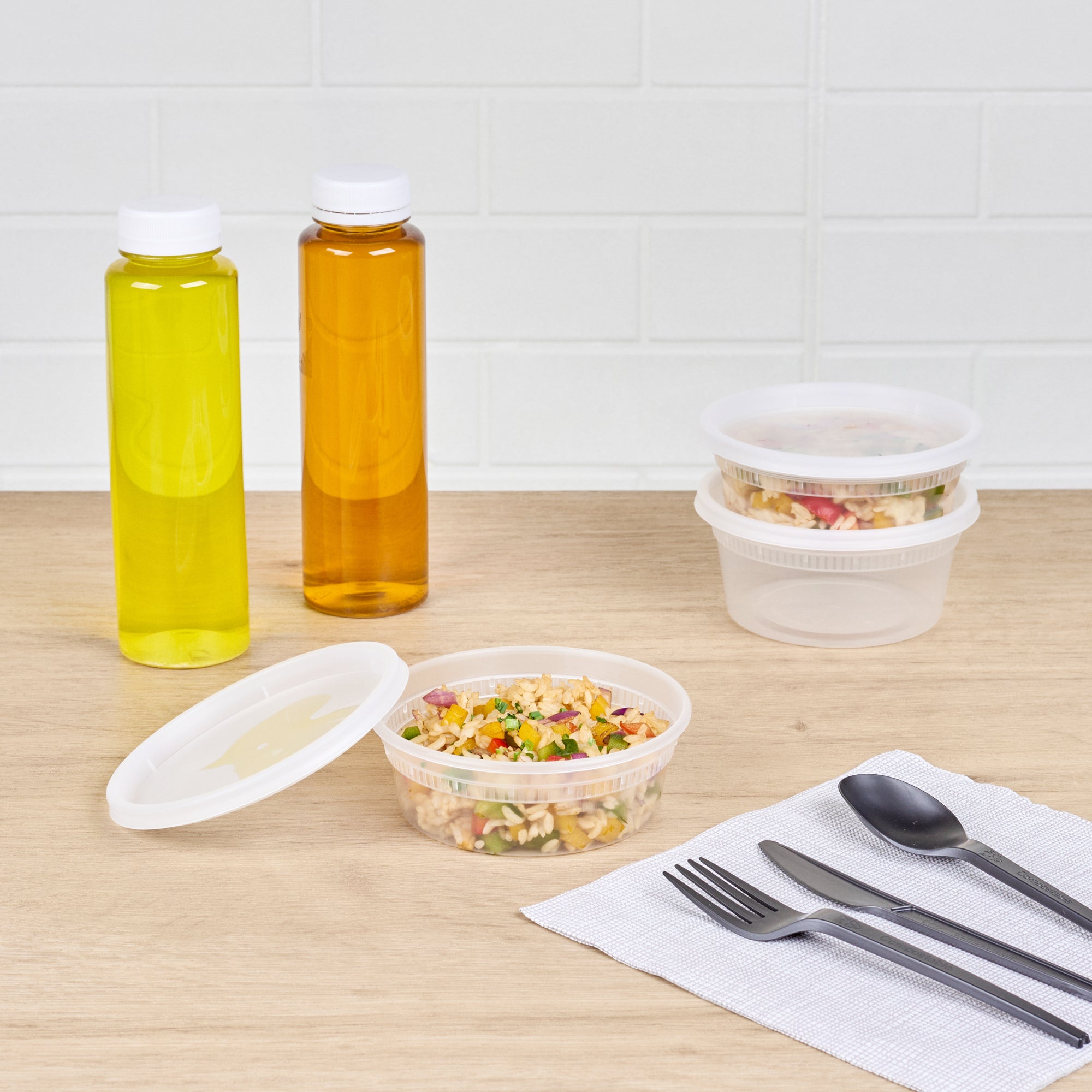 Asporto 8 oz Round Clear Plastic Soup Container - with Lid, Microwavable - 4 1/2" x 4 1/2" x 1 3/4" - 25 count box