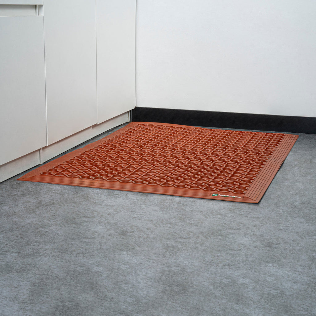 Serve Secure Red Rubber Floor Mat - Anti-Fatigue, Grease-Resistant - 36" x 24" x 1/2" - 1 count box