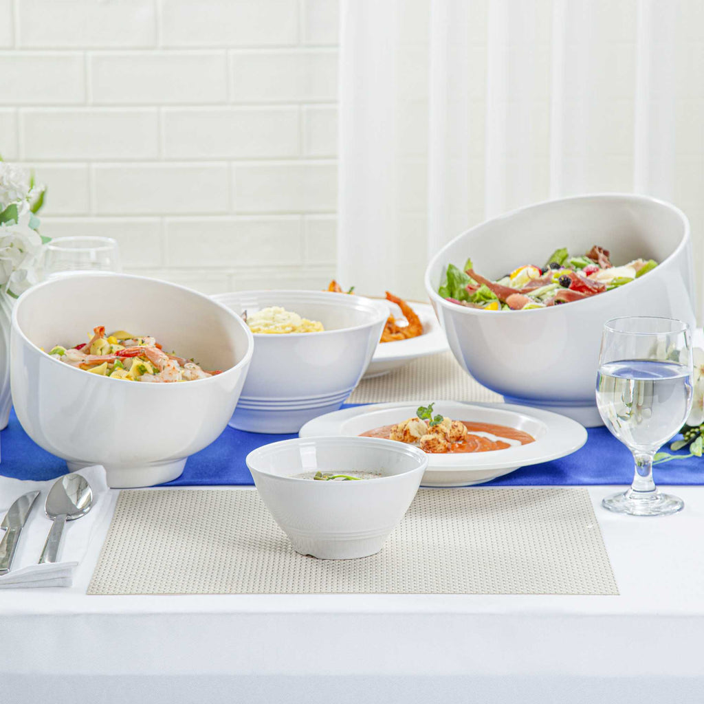 Voga 16 oz Round White Melamine Small Bowl - Incline - 6" x 6" x 3" - 10 count box