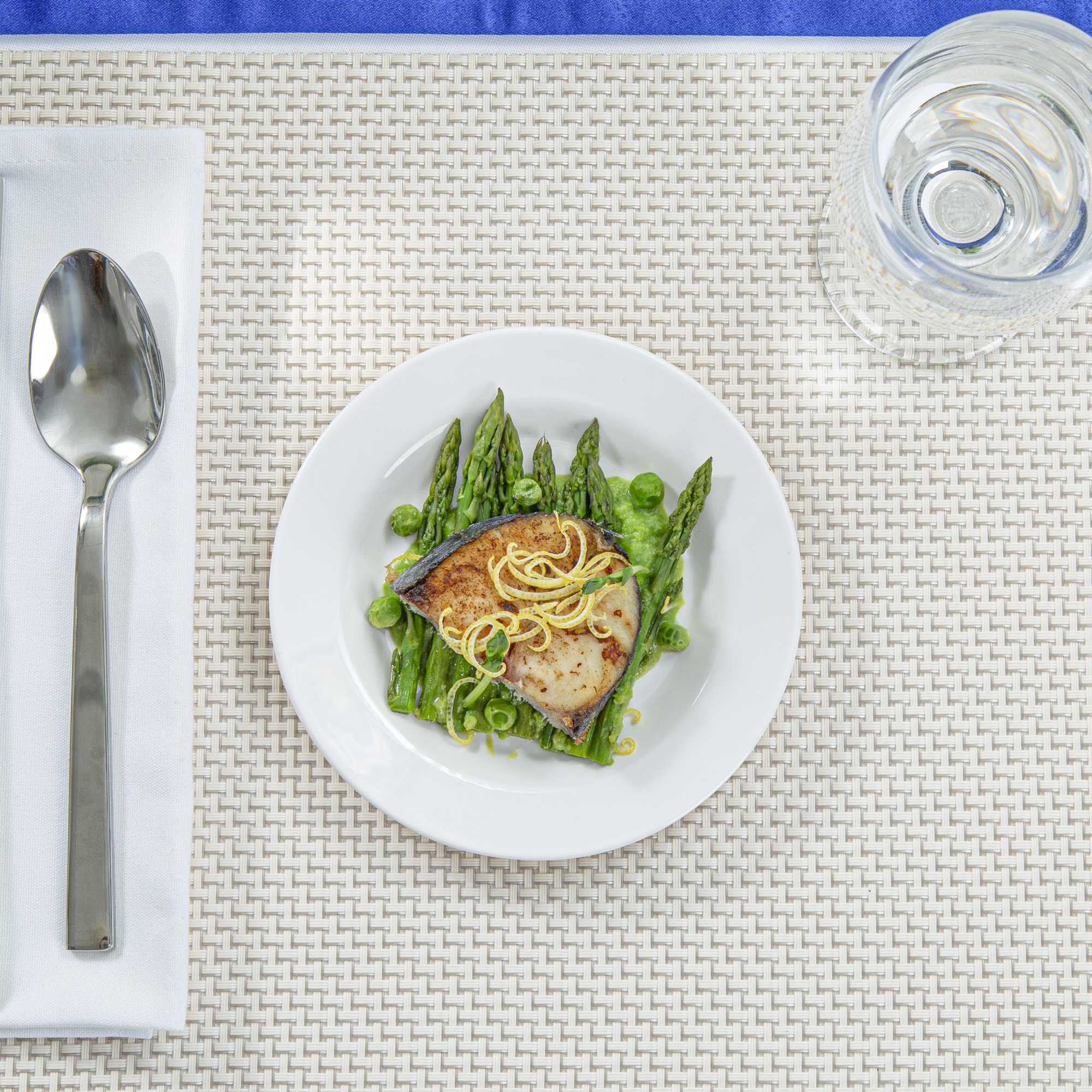 Voga Round White Melamine Small Plate - Classic, Rimmed - 6" x 6" x 1/2" - 10 count box