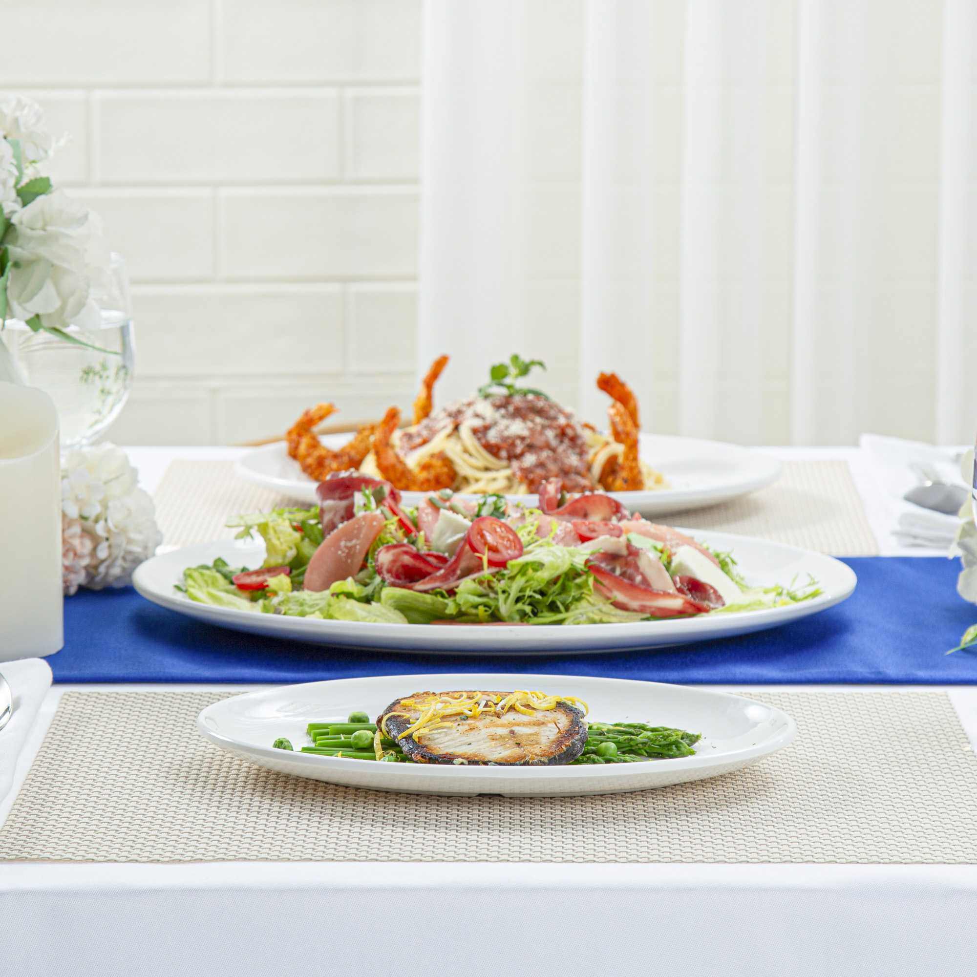 Voga Oval White Melamine Small Plate - Classic - 10" x 7" x 3/4" - 10 count box