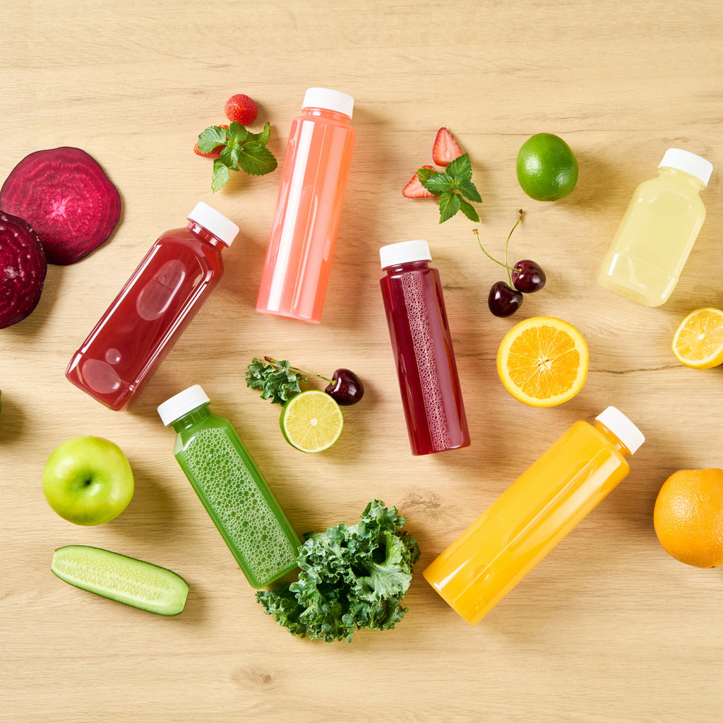 Bottle Tek 8 oz Round Clear Plastic Cold Pressed Juice Bottle - with Safety Cap - 2" x 2" x 6 3/4" - 100 count box