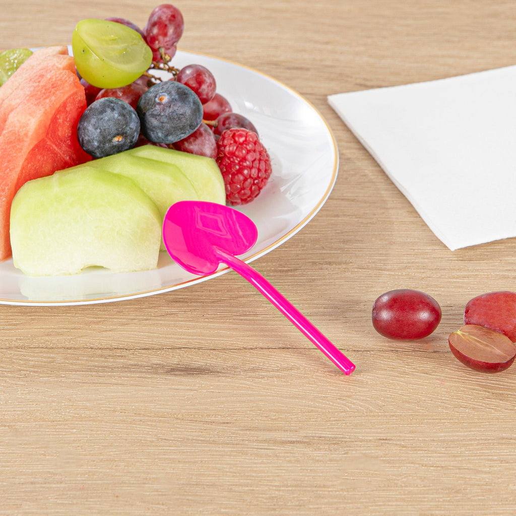 Coppetta Magenta Plastic Love Shovel Spoon - 3 1/2" x 1 1/4" - 500 count box
