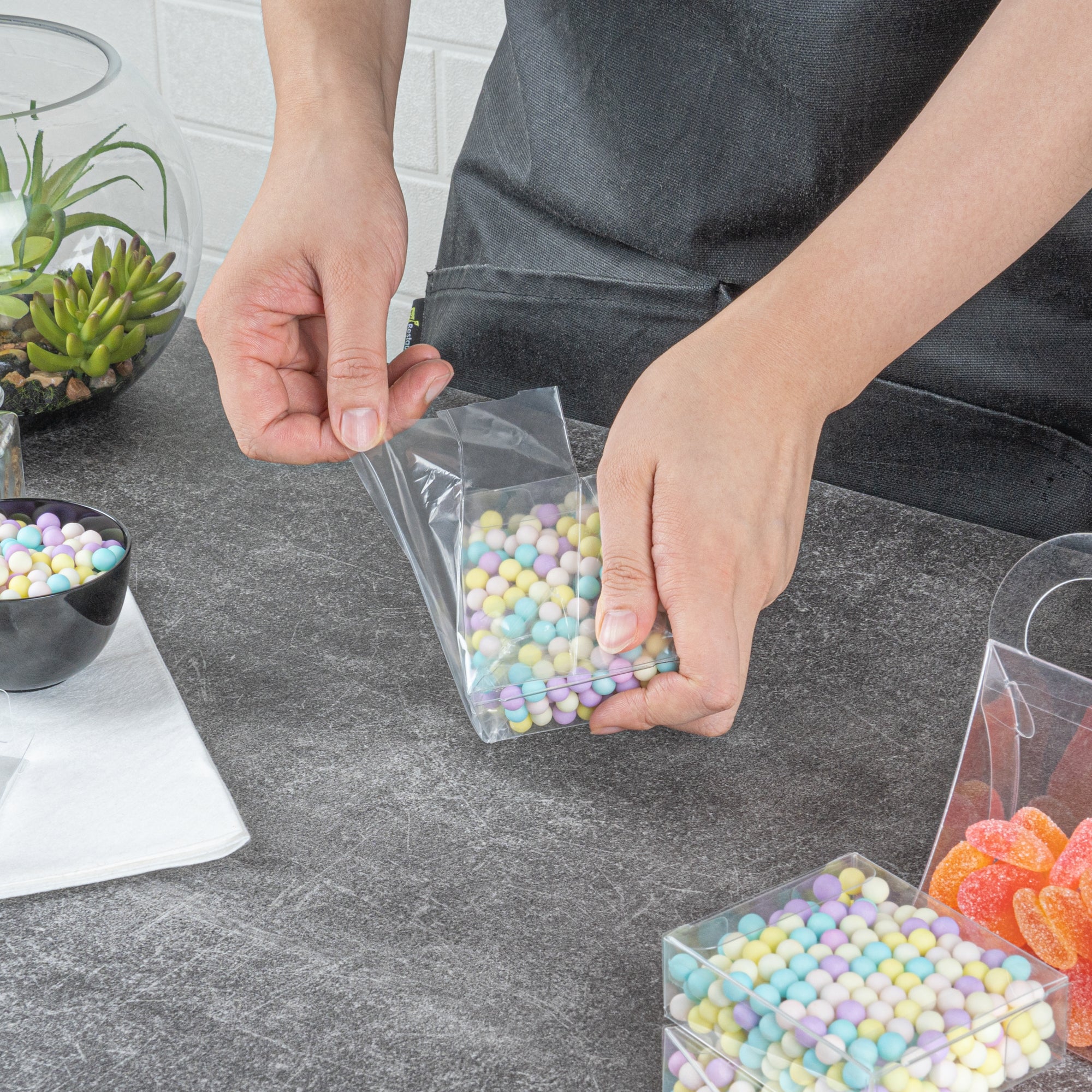Sweet Vision Square Clear Plastic Candy Box - 2 1/2" x 1" x 3" - 100 count box