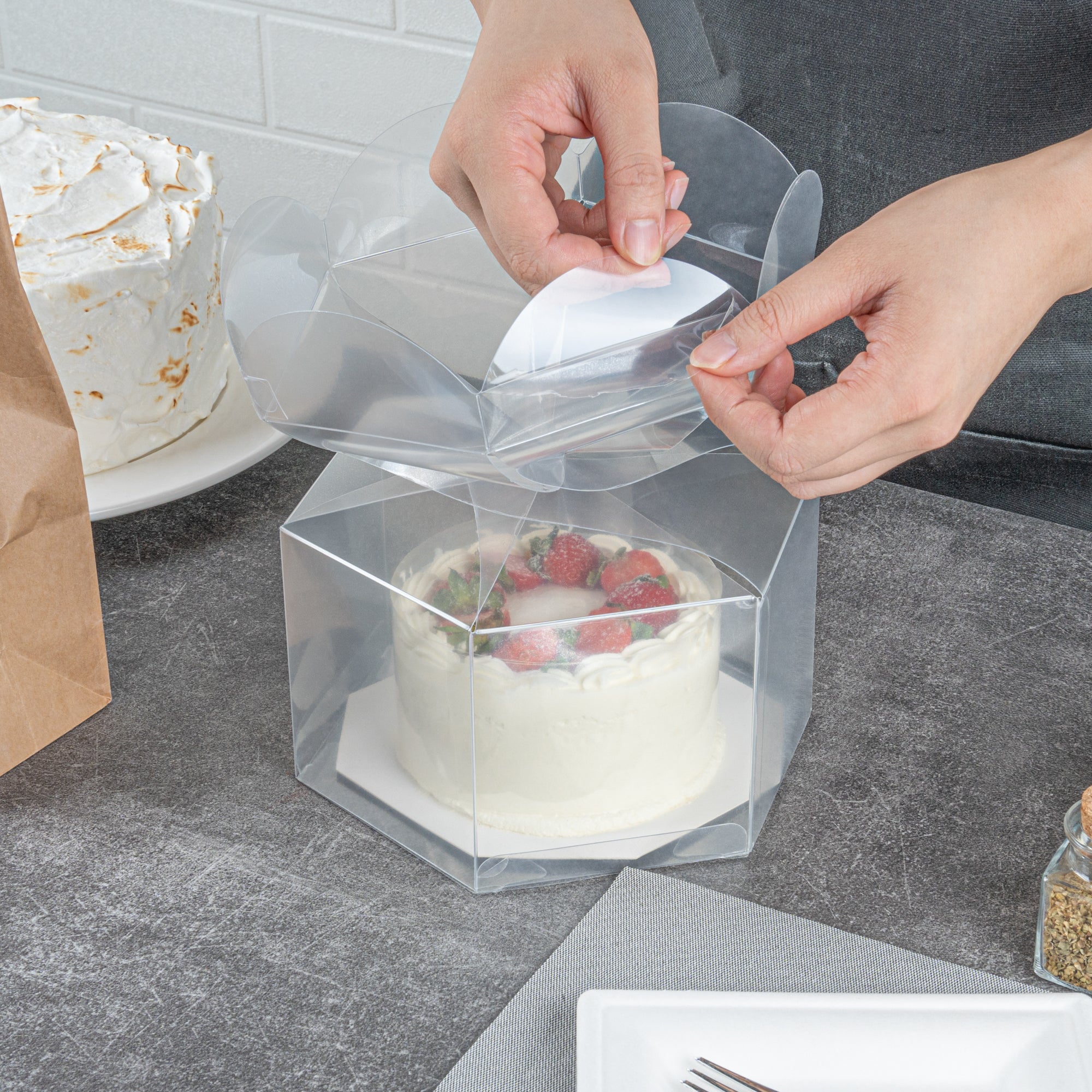 Sweet Vision Clear Plastic Gift Box - Flower Top - 6 1/2" x 7 1/2" x 7 3/4" - 100 count box