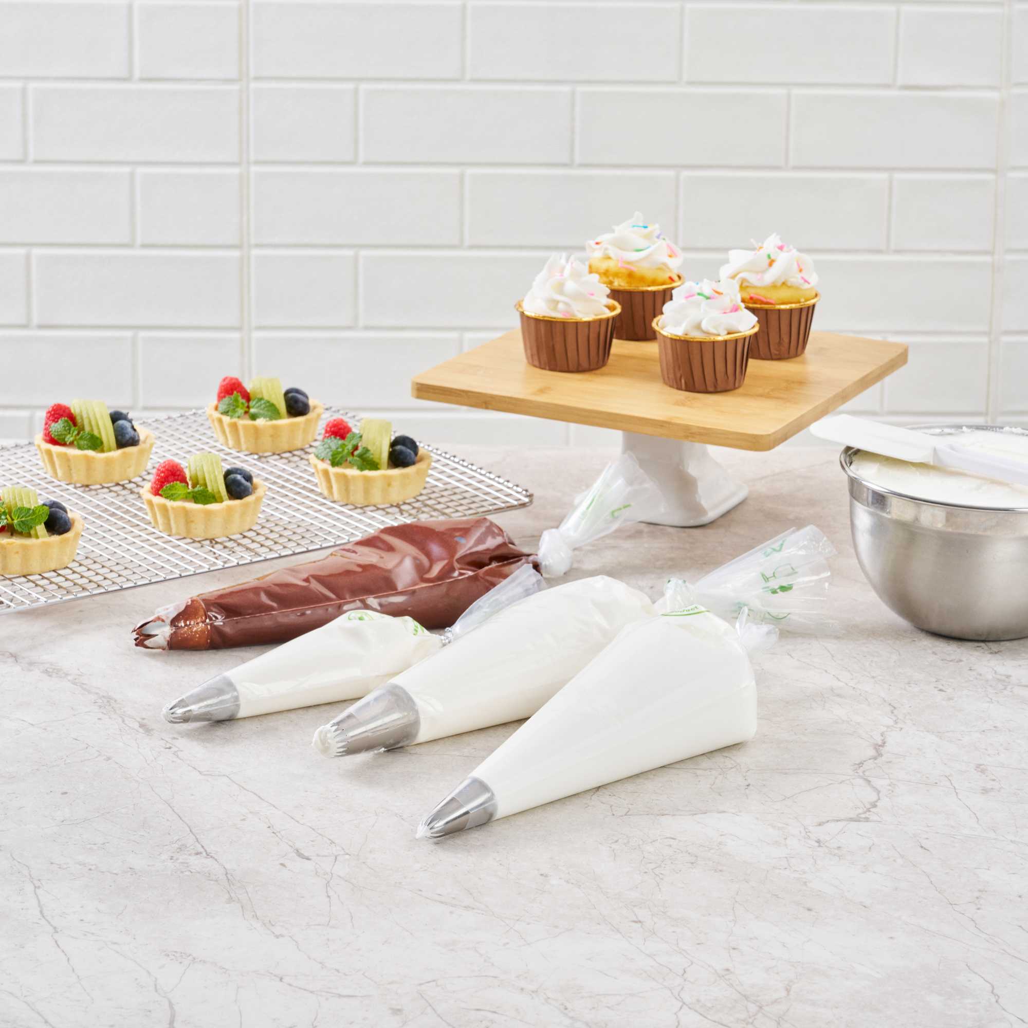 Pastry Tek Clear Plastic Pastry Piping Bag - Biodegradable - 21" x 10 1/4" - 100 count box