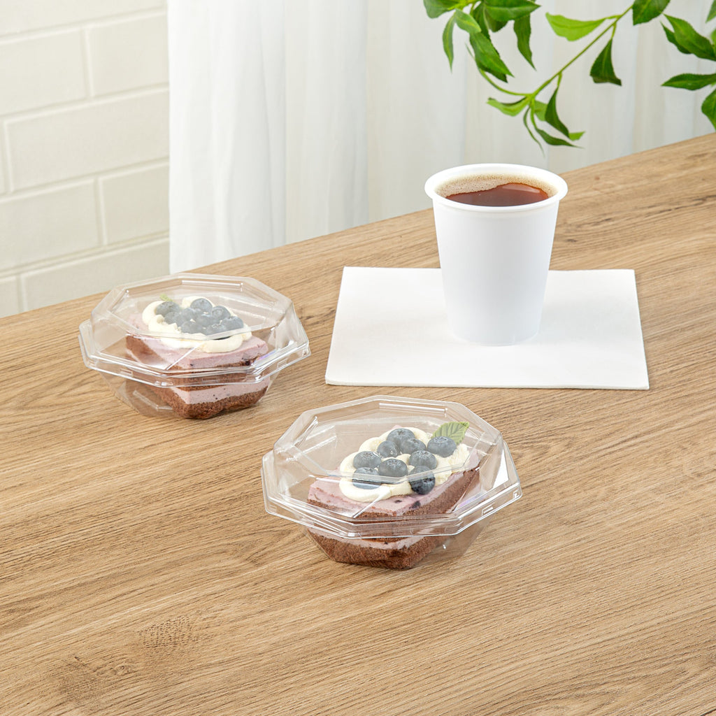 Thermo Tek Octagon Clear Plastic Cake Box - with Lid - 5 1/4" x 5 1/4" x 2" - 100 count box