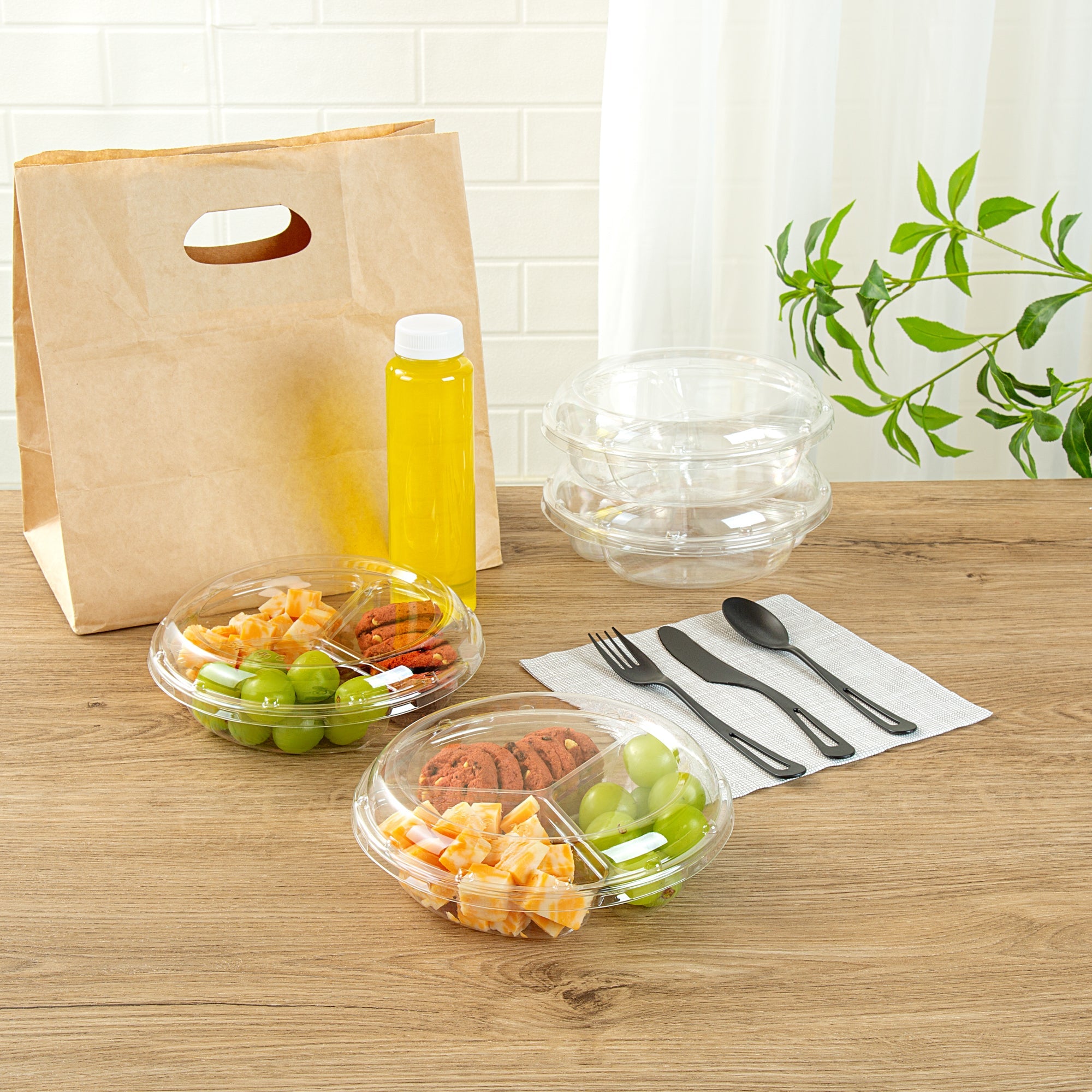 Thermo Tek Round Clear Plastic Serving Platter - with Lid, 3 Compartments - 7 1/2" x 7 1/2" x 2 1/2" - 100 count box