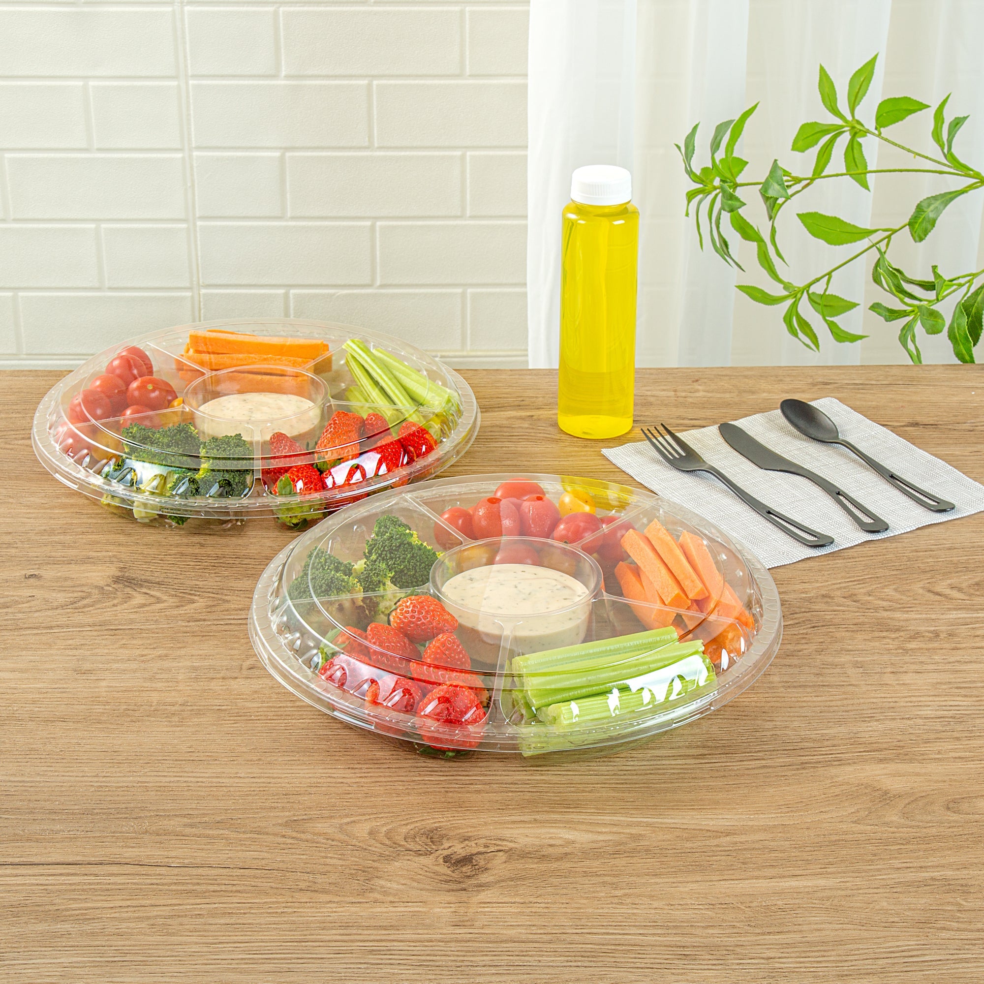 Thermo Tek Round Clear Plastic Serving Platter - with Lid, 6 Compartments - 11 3/4" x 11 3/4" x 2" - 100 count box