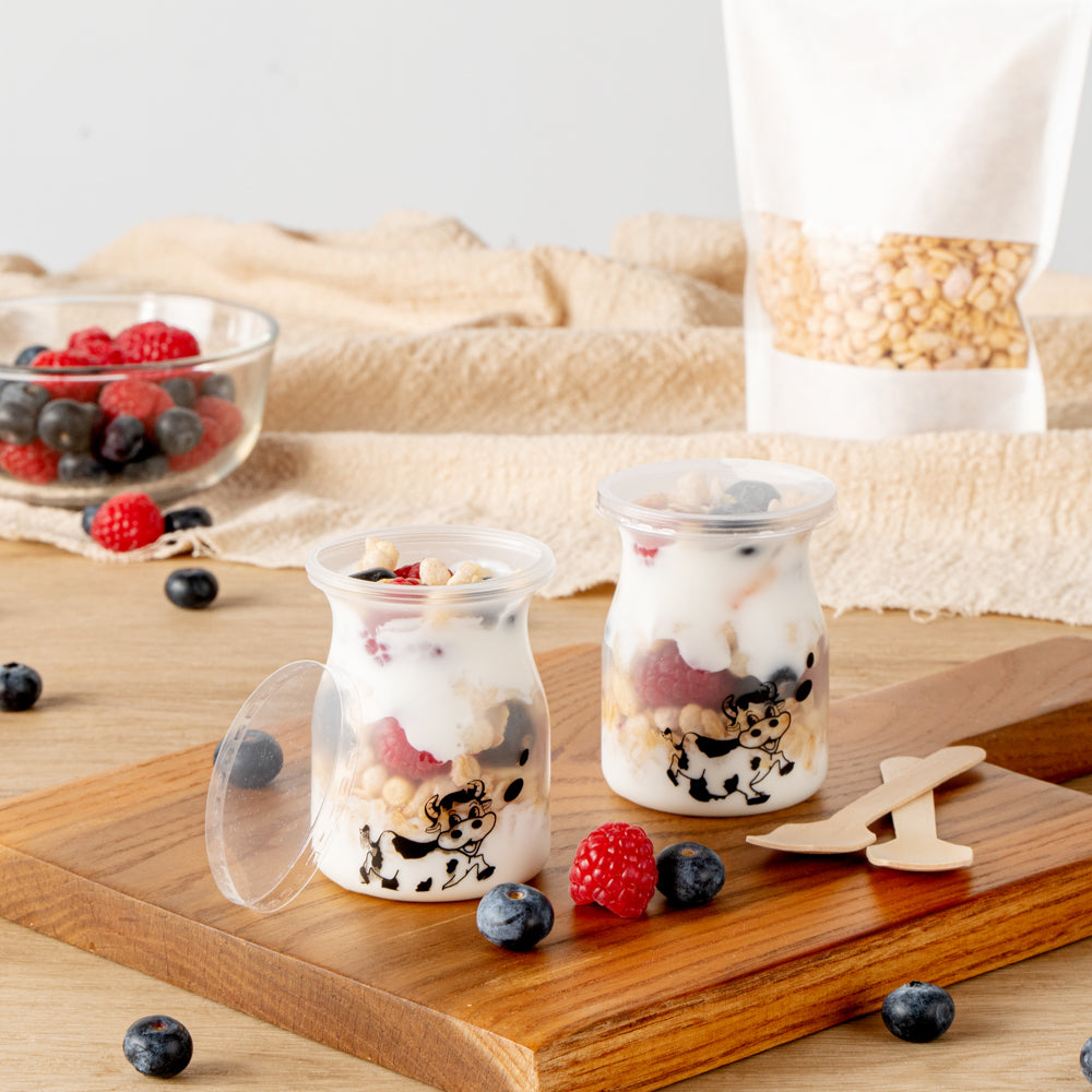 Mini Serve 4 oz Clear Plastic Happy Cow Yogurt Cup - with Lid - 2 1/4" x 2 1/4" x 2 3/4" - 100 count box