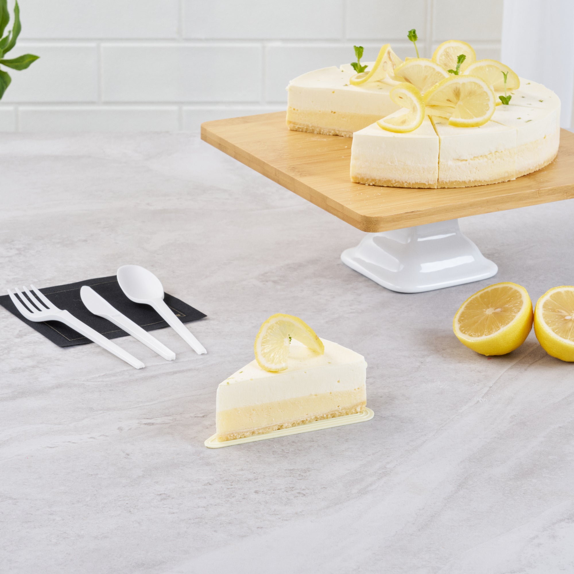 Pastry Tek Triangle Lemon Chiffon Plastic Cake Server - 4 1/2" x 3" - 100 count box