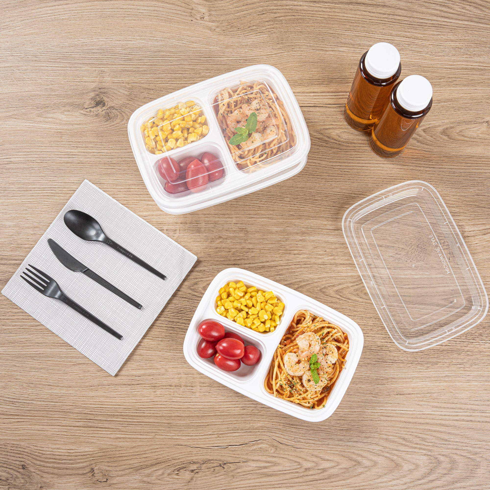 Asporto 26 oz White Plastic 3 Compartment Food Container - with Clear Lid, Microwavable - 8 3/4" x 6" x 1 3/4" - 50 count box