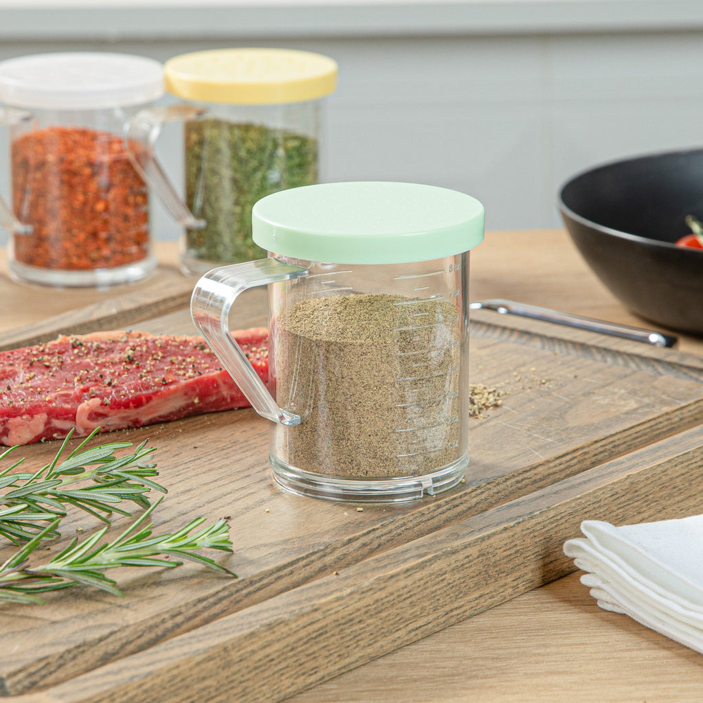 Chef 101 10 oz Clear Polycarbonate Dredge Spice Shaker - with Green Extra Fine Lid - 4 3/4" x 3 1/4" x 4" - 1 count box