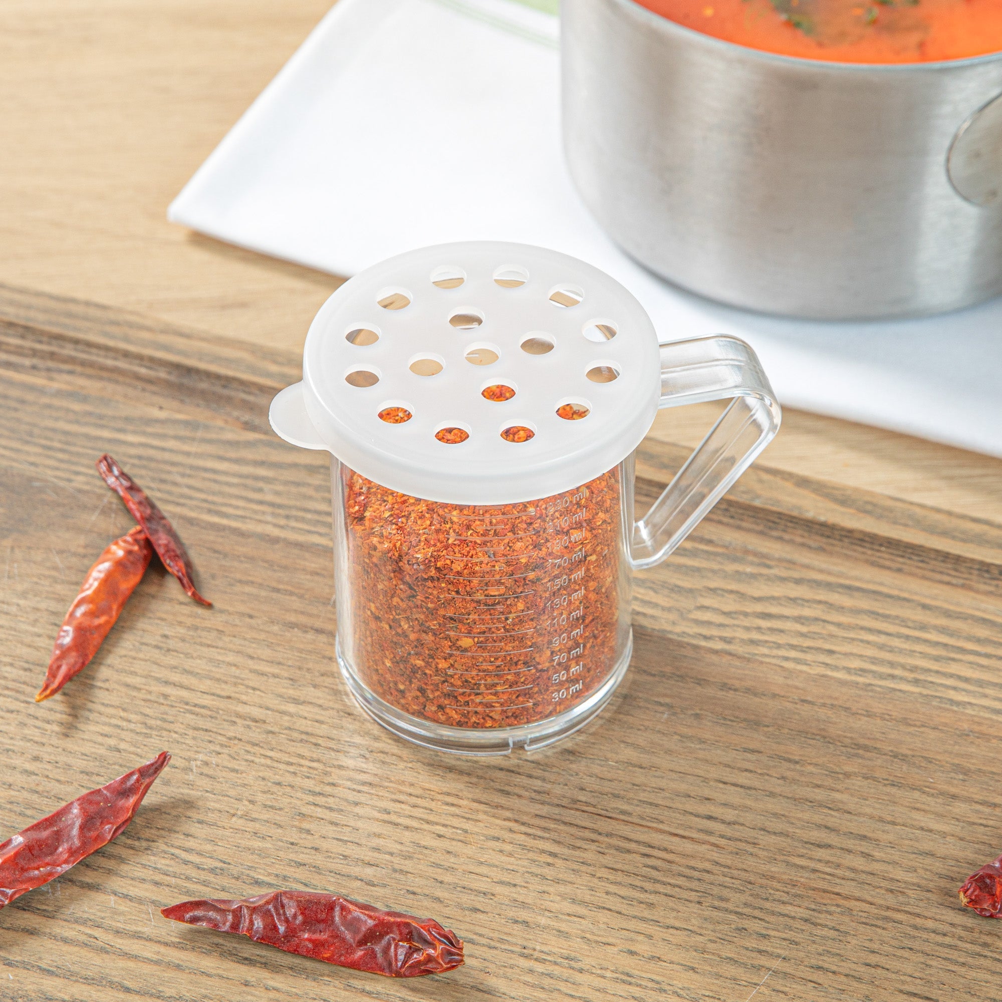 Chef 101 10 oz Clear Polycarbonate Dredge Spice Shaker - with White Extra Coarse Lid - 4 3/4" x 3 1/4" x 4" - 1 count box