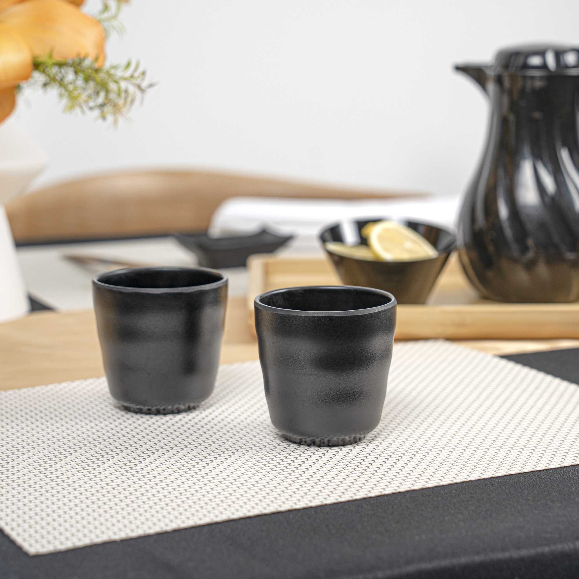 Voga 8 oz Black Melamine Tea Cup - Japonais - 3" x 3" x 3 1/4" - 10 count box