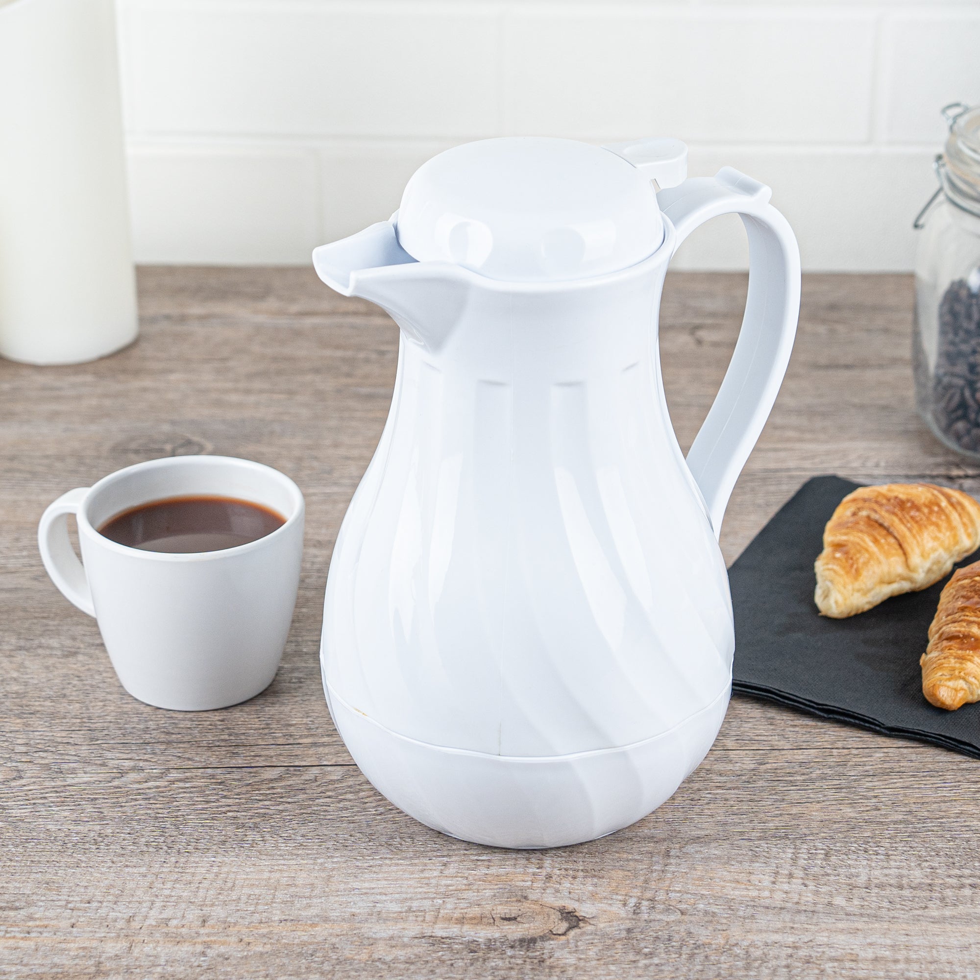 Restpresso 42 oz White Thermal Coffee Carafe / Server - 8" x 6" x 10" - 1 count box