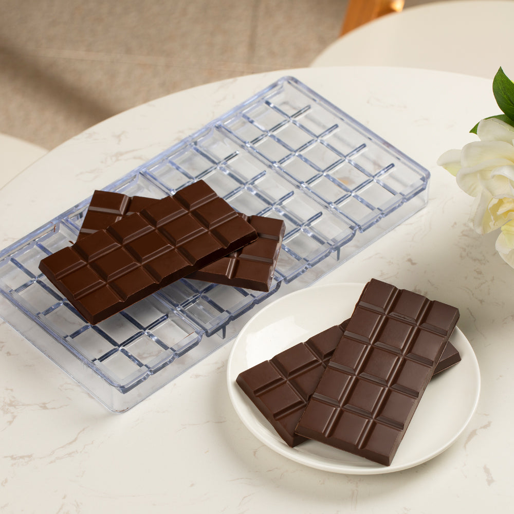 Pastry Tek Polycarbonate Break-Apart Chocolate Bar Mold - 4-Compartment - 10 count box