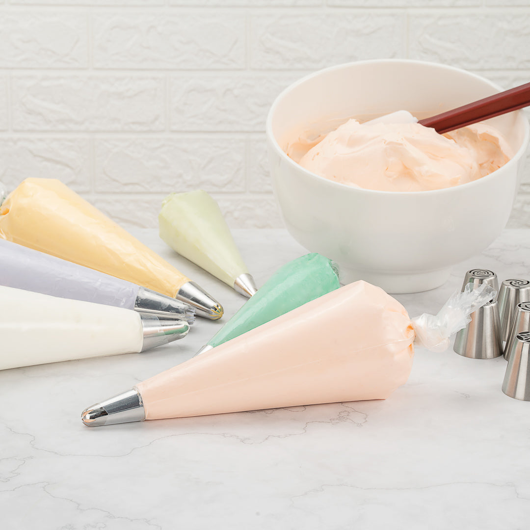 Pastry Tek Clear Plastic Pastry Piping Bag - Recyclable - 18" x 9 1/2" - 100 count box