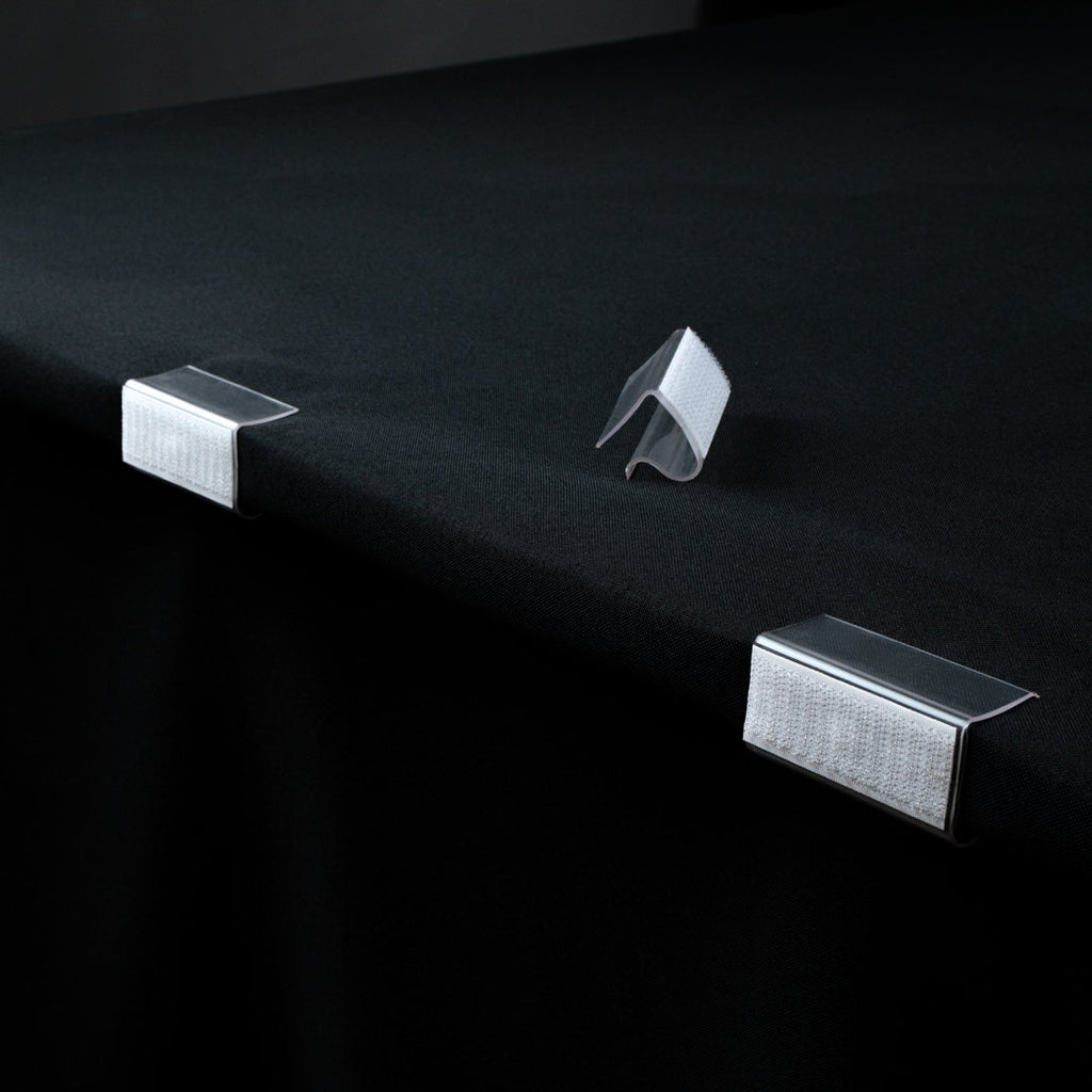 Table Tek Rectangle Clear Plastic Table Cover / Tablecloth Clip - for 3/4" to 1" Thick Tables - 2 1/2" x 1" x 1" - 100 count box