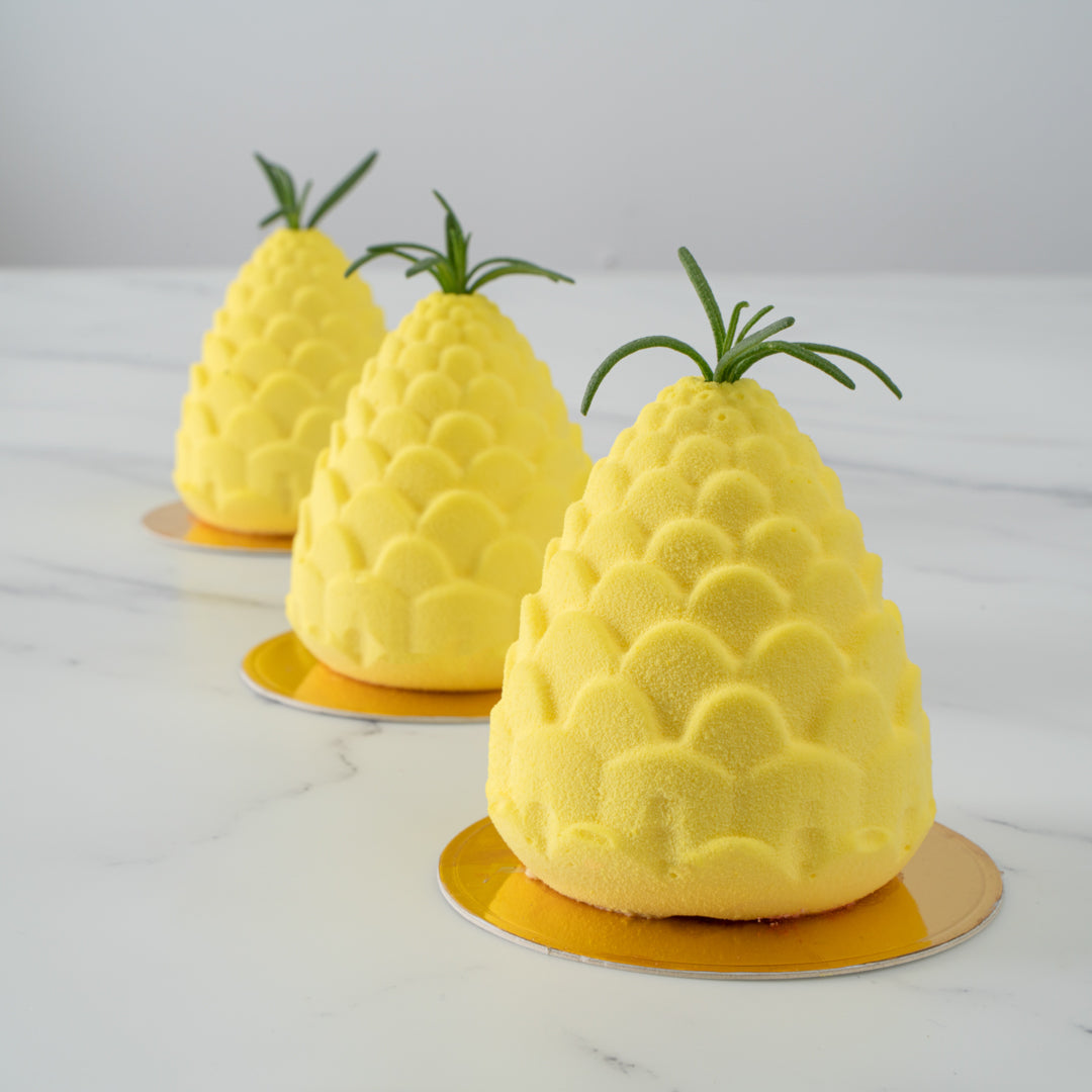 Pastry Tek Silicone Pineapple Baking Mold - 8-Compartment - 1 count box