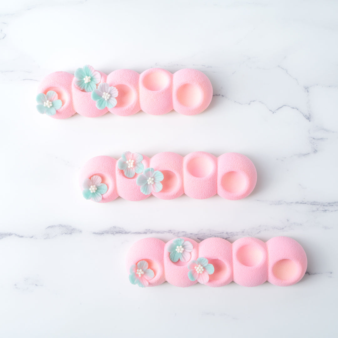 Pastry Tek Silicone Flower Strip Baking Mold - 6-Compartment - 10 count box