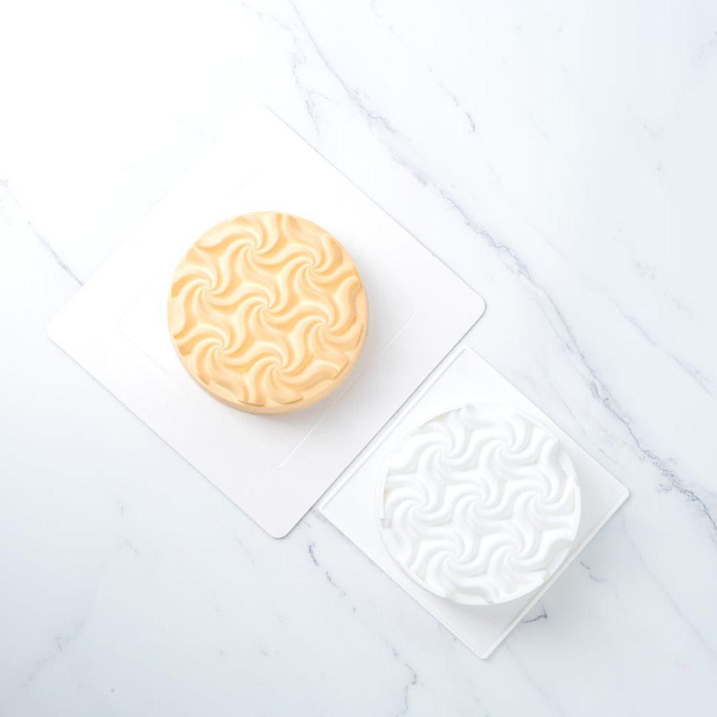 Pastry Tek Silicone Swirl Cake Baking Mold - 10 count box