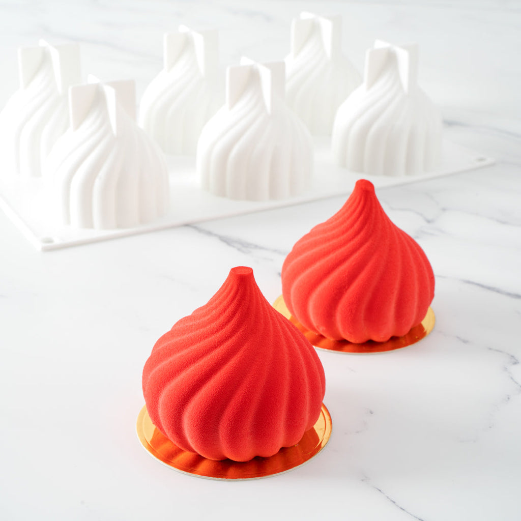 Pastry Tek Silicone Spiral Baking Mold - 6-Compartment - 1 count box