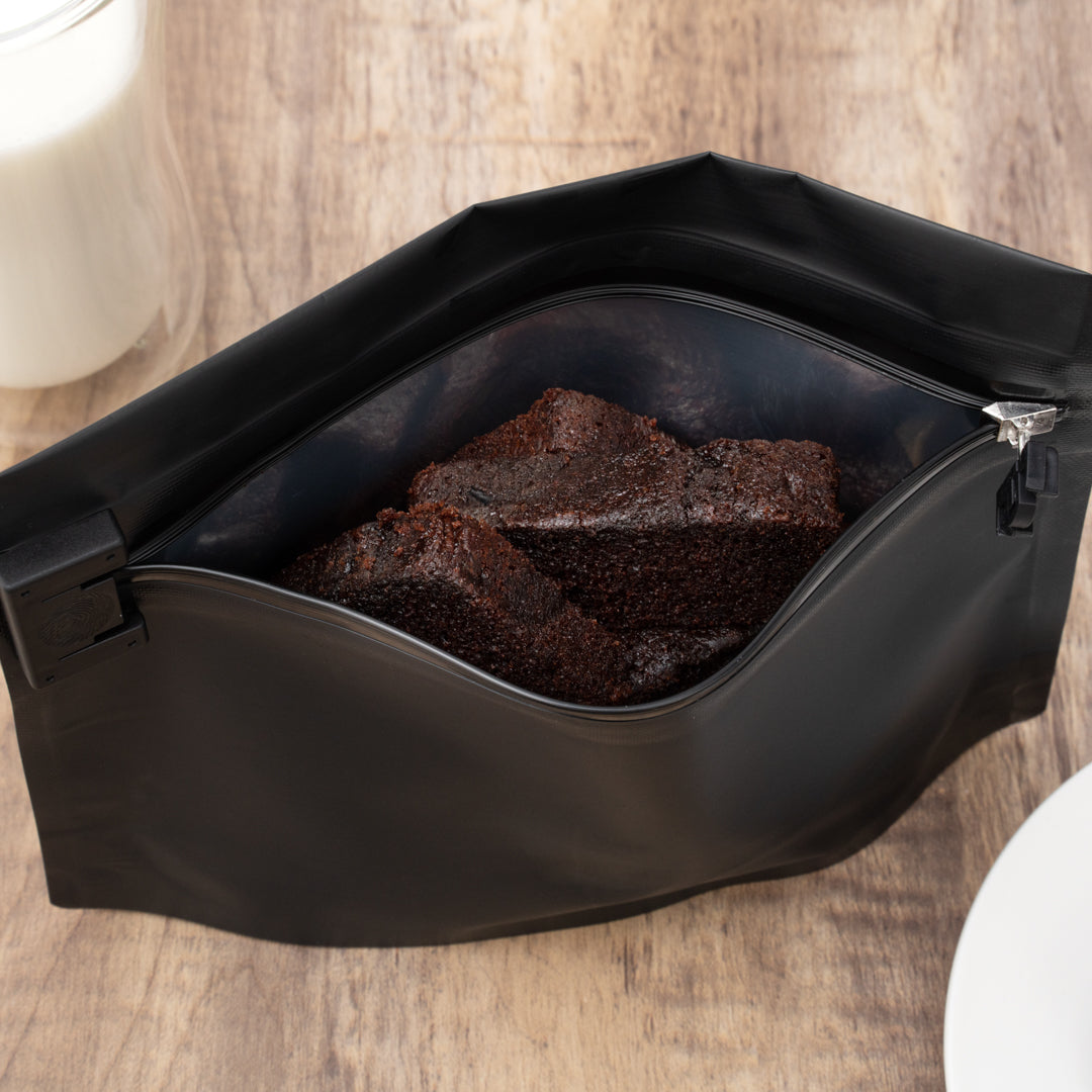 High Level Black Plastic Locking Pouch - Child-Resistant - 8" x 2 1/4" x 6" - 10 count box