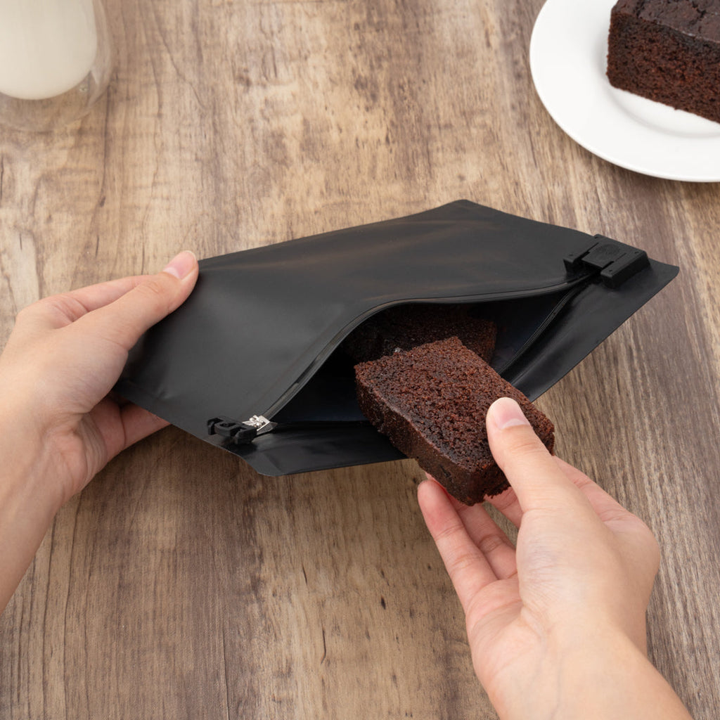 High Level Black Plastic Locking Pouch - Child-Resistant - 8" x 2 1/4" x 6" - 10 count box