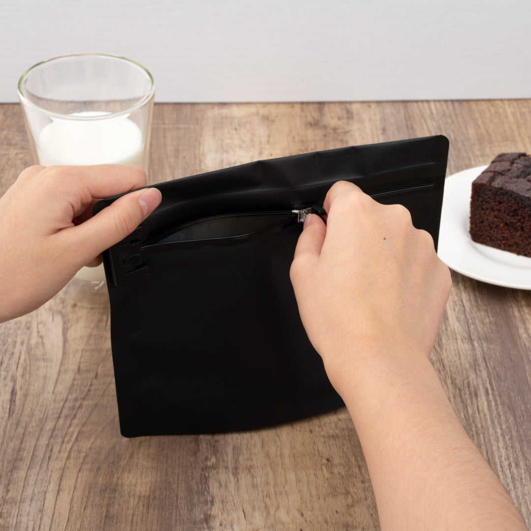 High Level Black Plastic Locking Pouch - Child-Resistant - 8" x 2 1/4" x 6" - 10 count box