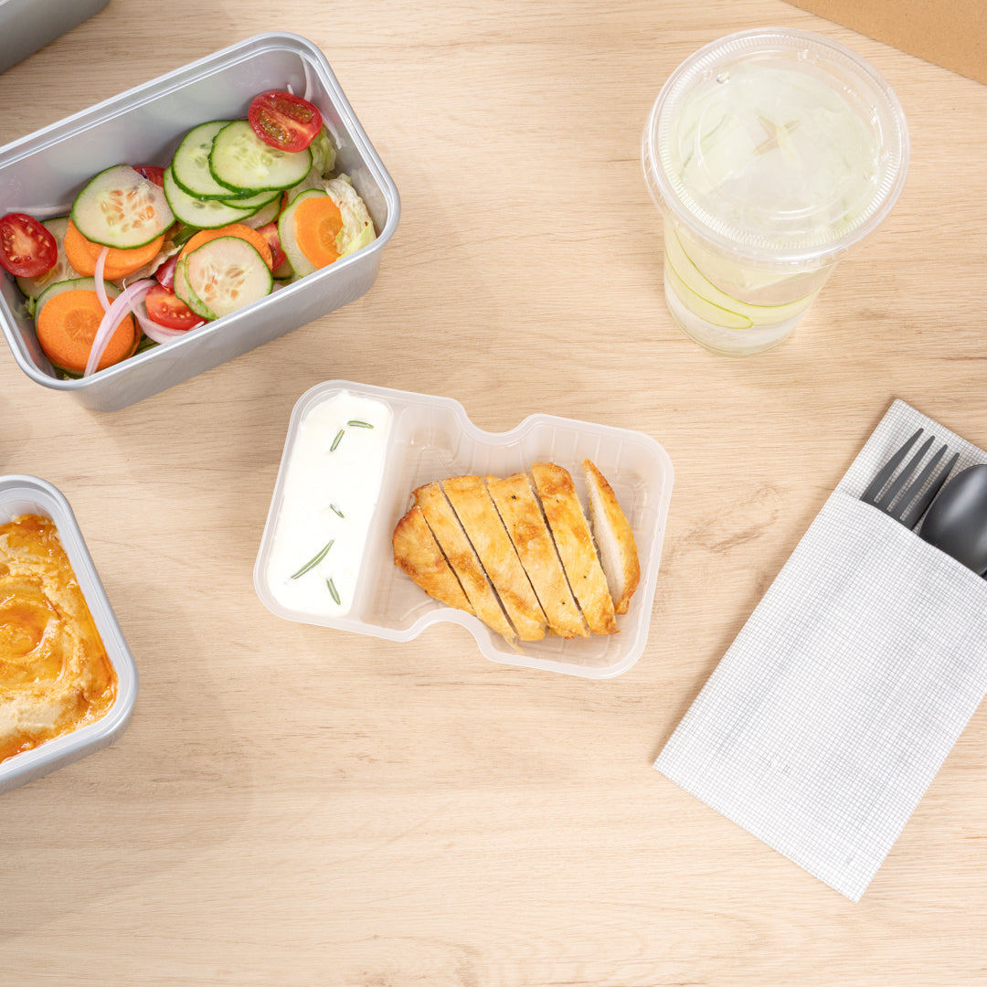 Futura 10 oz White Plastic Narrow 2-Compartment Insert Tray - Fits 32 and 37 oz Containers, Microwavable - 100 count box