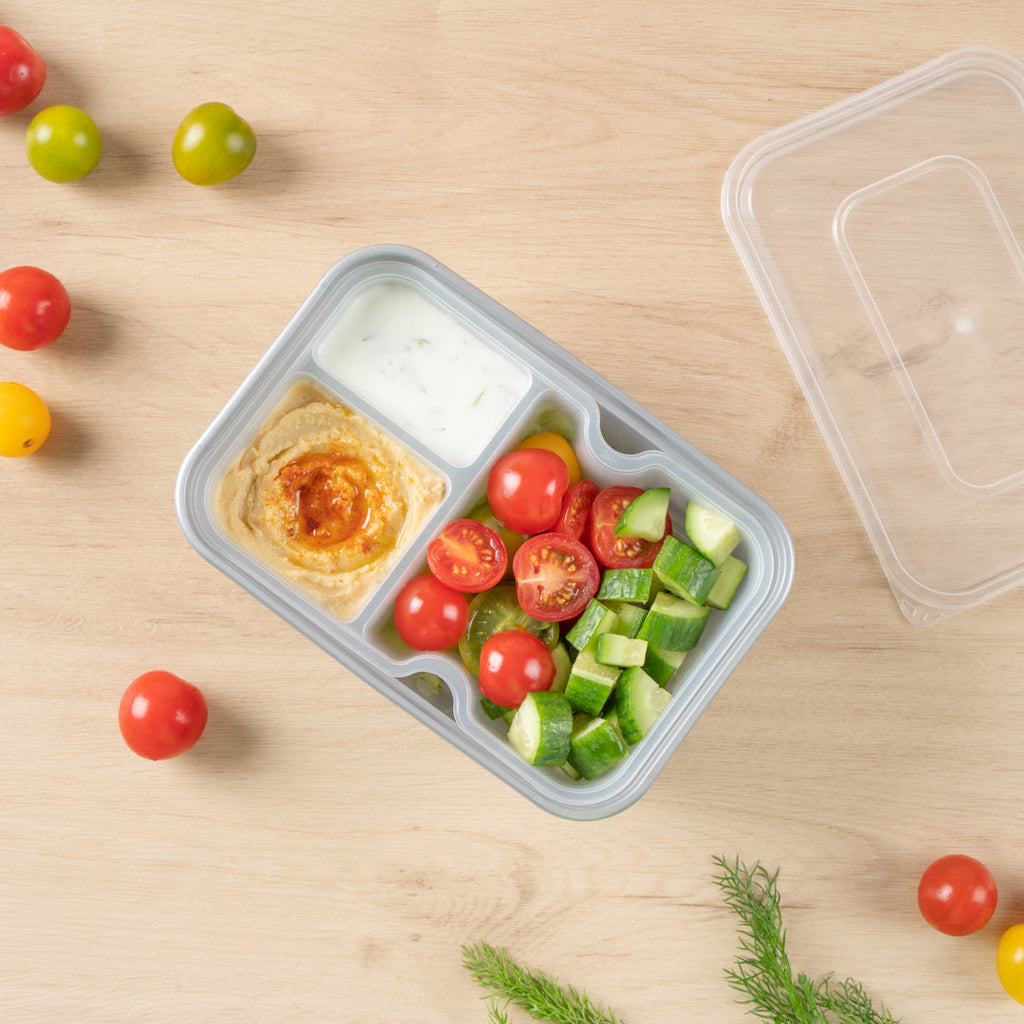 Futura 10 oz White Plastic 3-Compartment Insert Tray - Fits 32 and 37 oz Containers, Microwavable - 100 count box