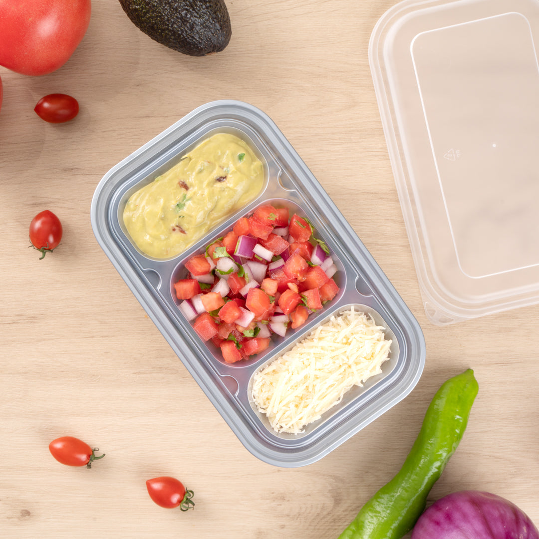 Futura 15 oz Clear Plastic Heavy Duty 3-Compartment Insert Tray - Fits 24, 34 and 44 oz Containers, Microwavable - 100 count box