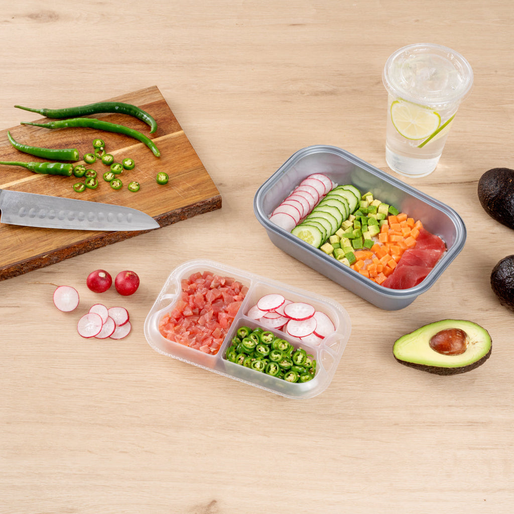 Futura 17 oz Clear Plastic 3-Compartment Insert Tray - Fits 46 oz Container, Microwavable - 100 count box
