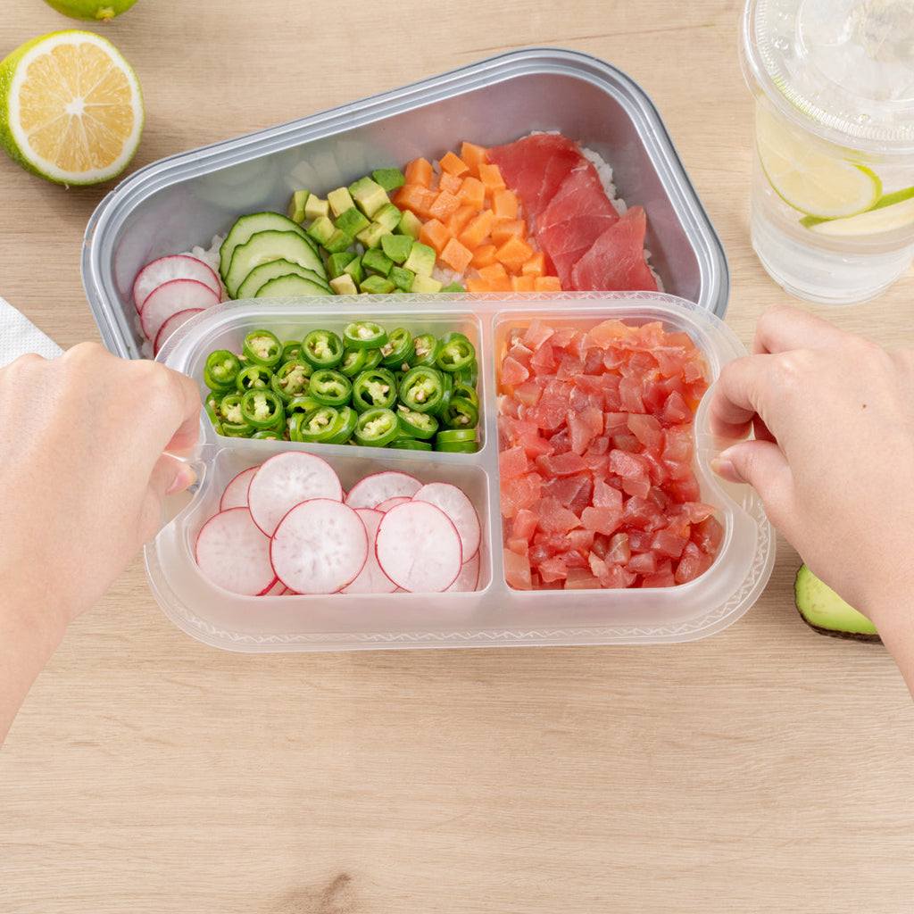 Futura 17 oz Clear Plastic 3-Compartment Insert Tray - Fits 46 oz Container, Microwavable - 100 count box