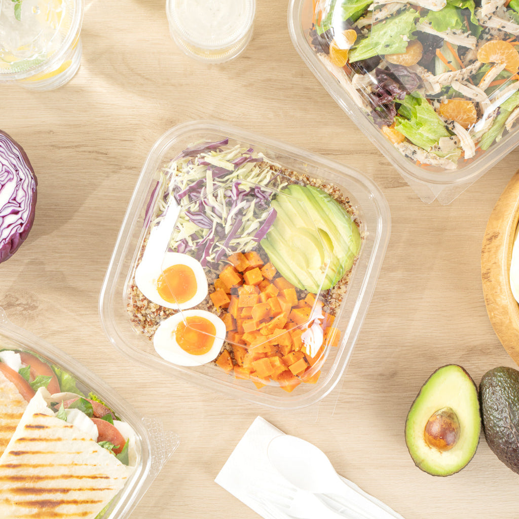 Thermo Tek 25 oz Square Clear Plastic Take Out Salad Bowl - with Lid, Anti-Fog - 7 1/2" x 7 1/2" x 2 3/4" - 100 count box