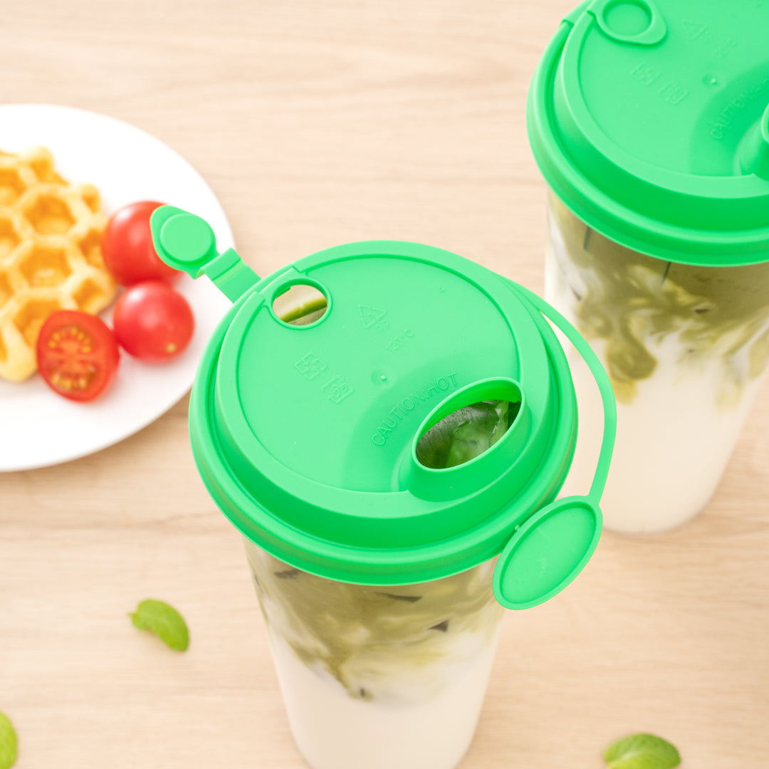 Bev Tek Green Plastic 2-in-1 Straw or Sippy Cup Lid - with Two Plugs, Fits 12, 16 and 24 oz - 25 count box