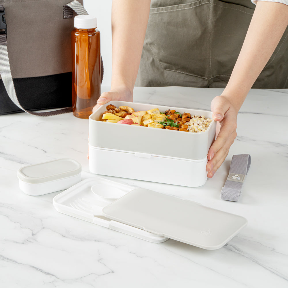 Bento Tek 41 oz Gray and White Buddha Box All-in-One Lunch Box - with Utensils, Sauce Cup - 7 1/4" x 4 1/4" x 4" - 1 count box