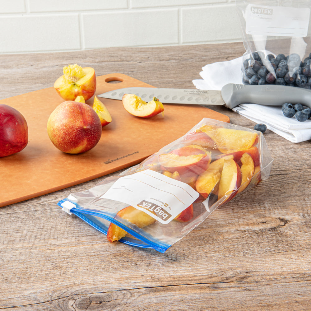 Bag Tek 1 qt Clear Plastic Slider Freezer Bag - Expandable Bottom, Write-On Label, BPA-Free - 6" x 2 1/4" x 8" - 1000 count box