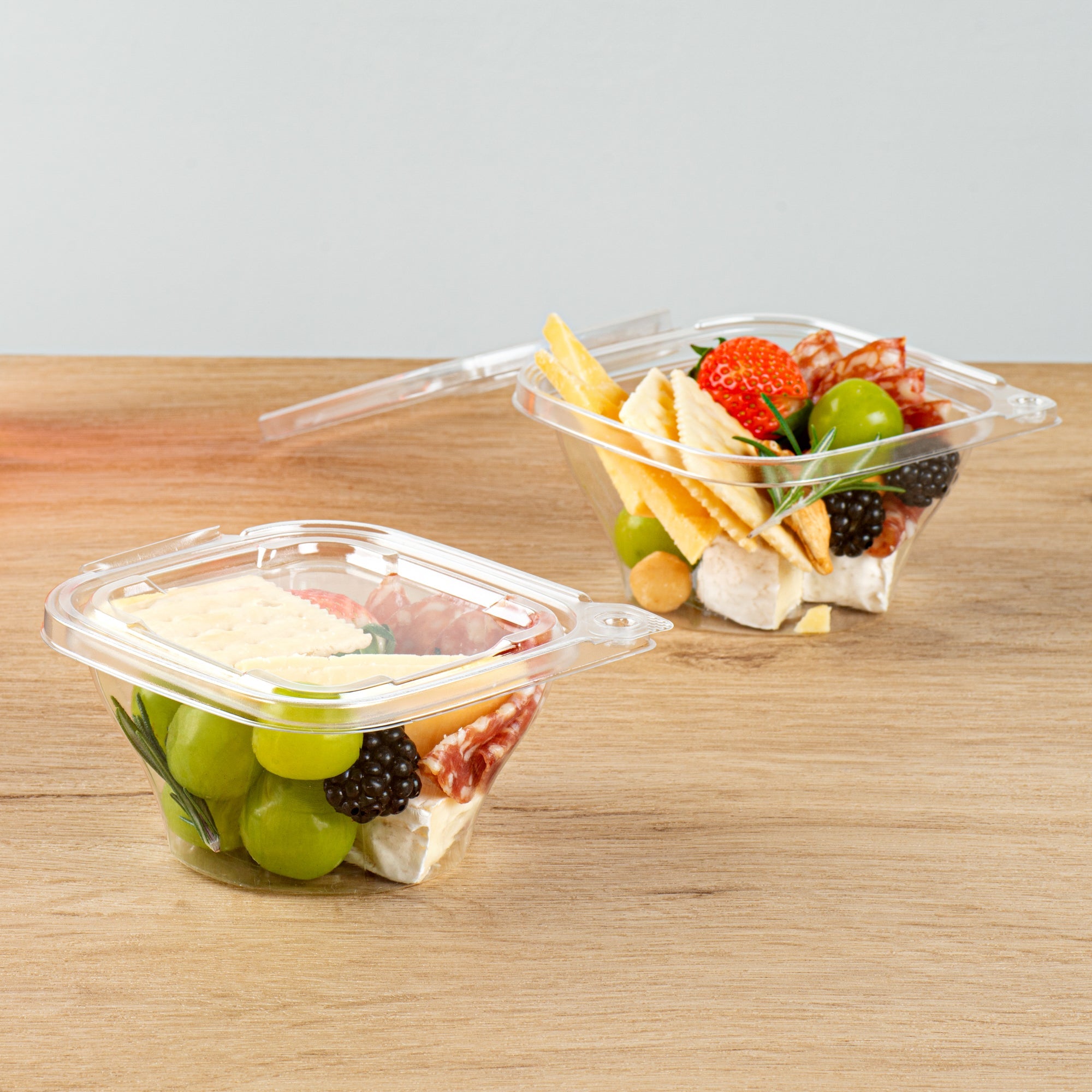Tamper Tek 8 oz Square to Round Clear Plastic Deli / Snack Container - with Lid, Tamper-Evident - 4 3/4" x 5" x 1 3/4" - 100 count box