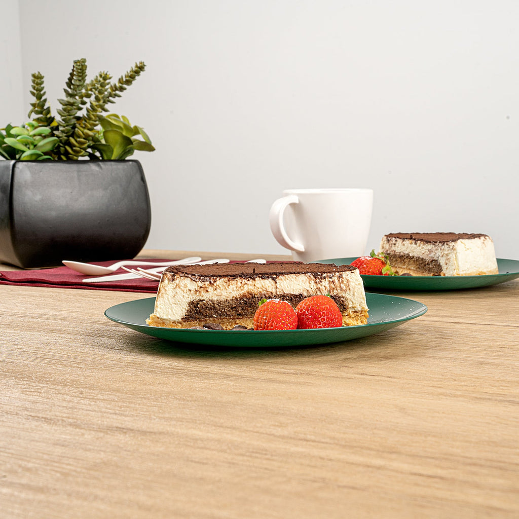 Moderna Round Forest Green Plastic Plate - 7 1/2" x 7 1/2" x 1/2" - 200 count box