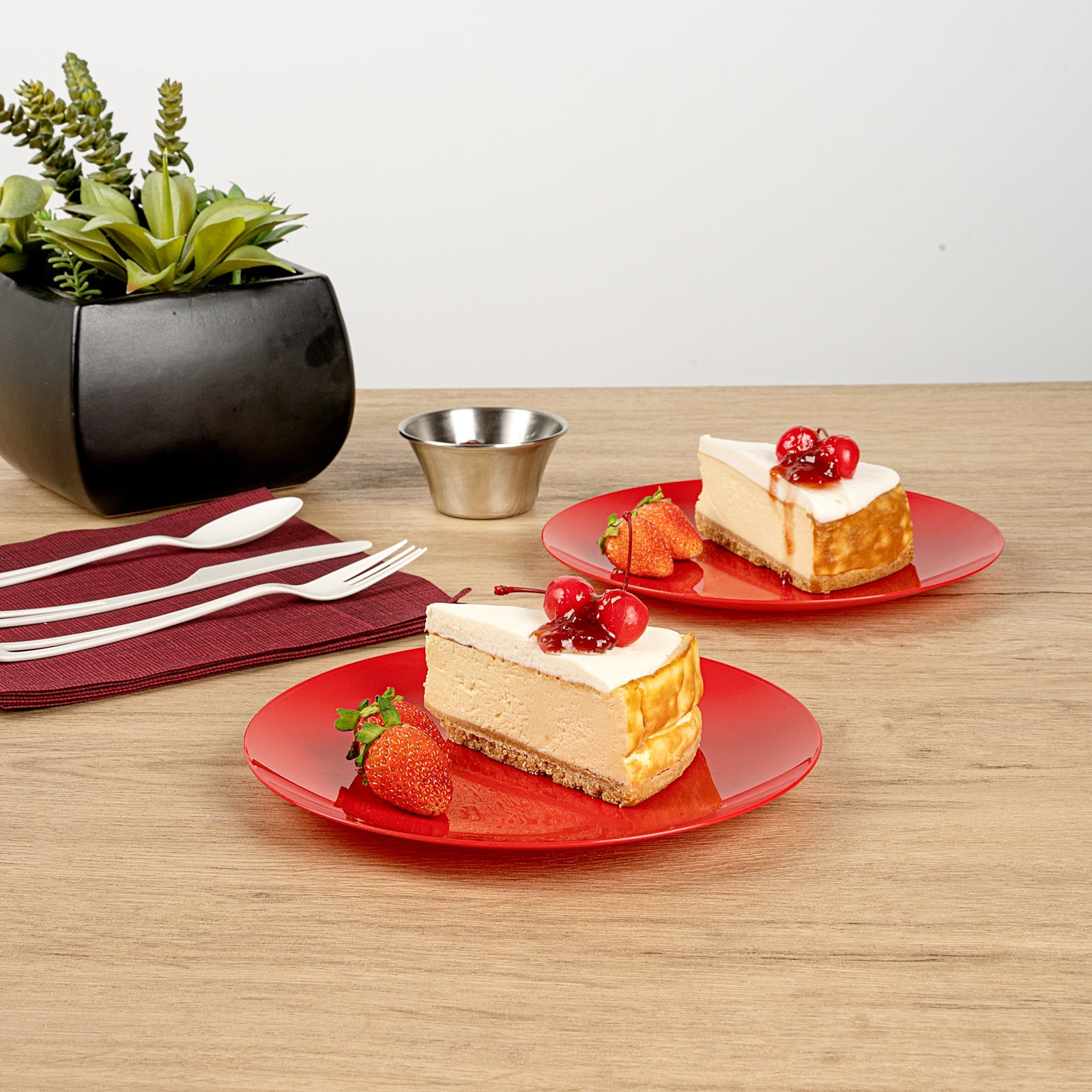 Moderna Round Red Plastic Plate - 7 1/2" x 7 1/2" x 1/2" - 40 count box