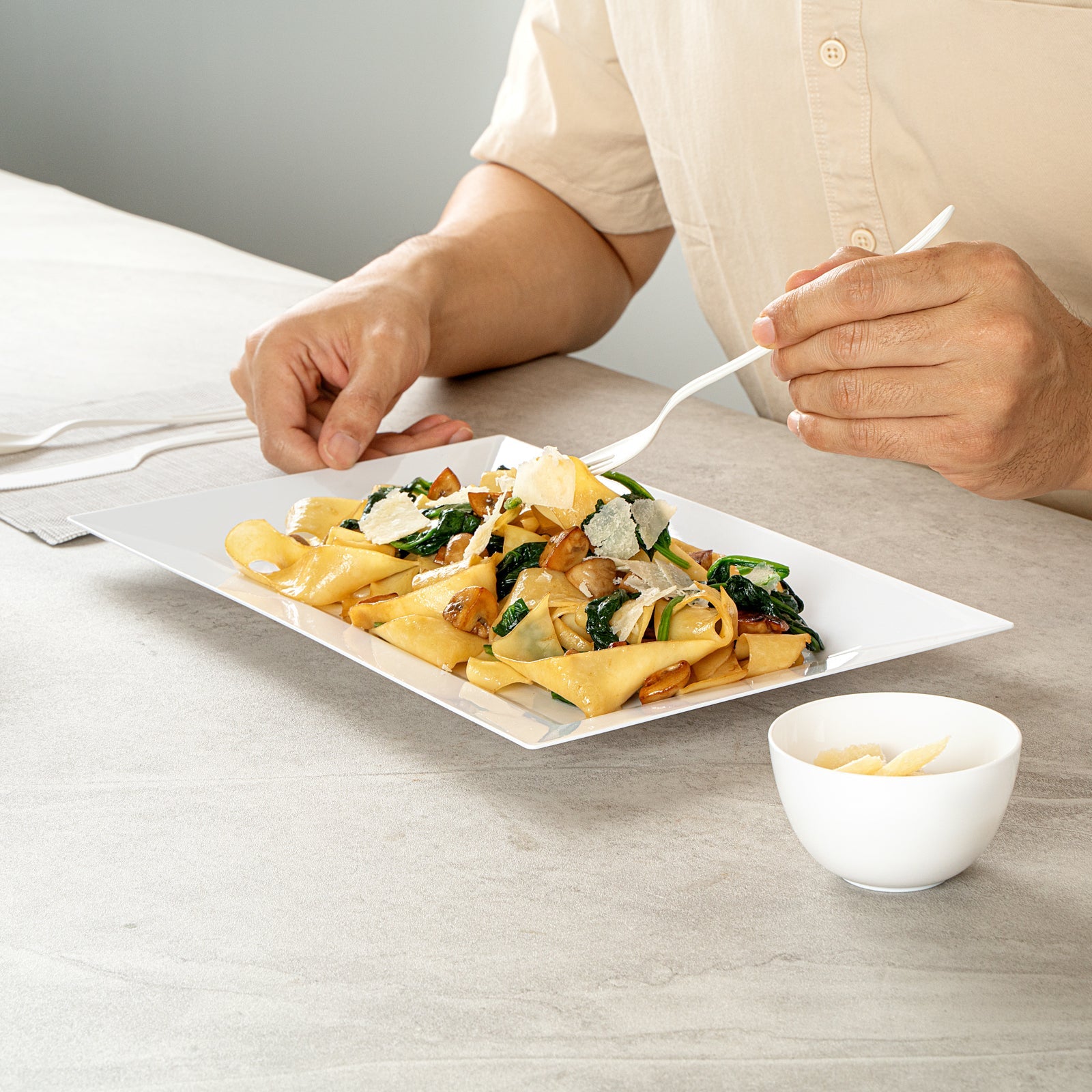 Moderna Rectangle White Plastic Plate - 12 3/4" x 8 1/4" x 3/4" - 100 count box