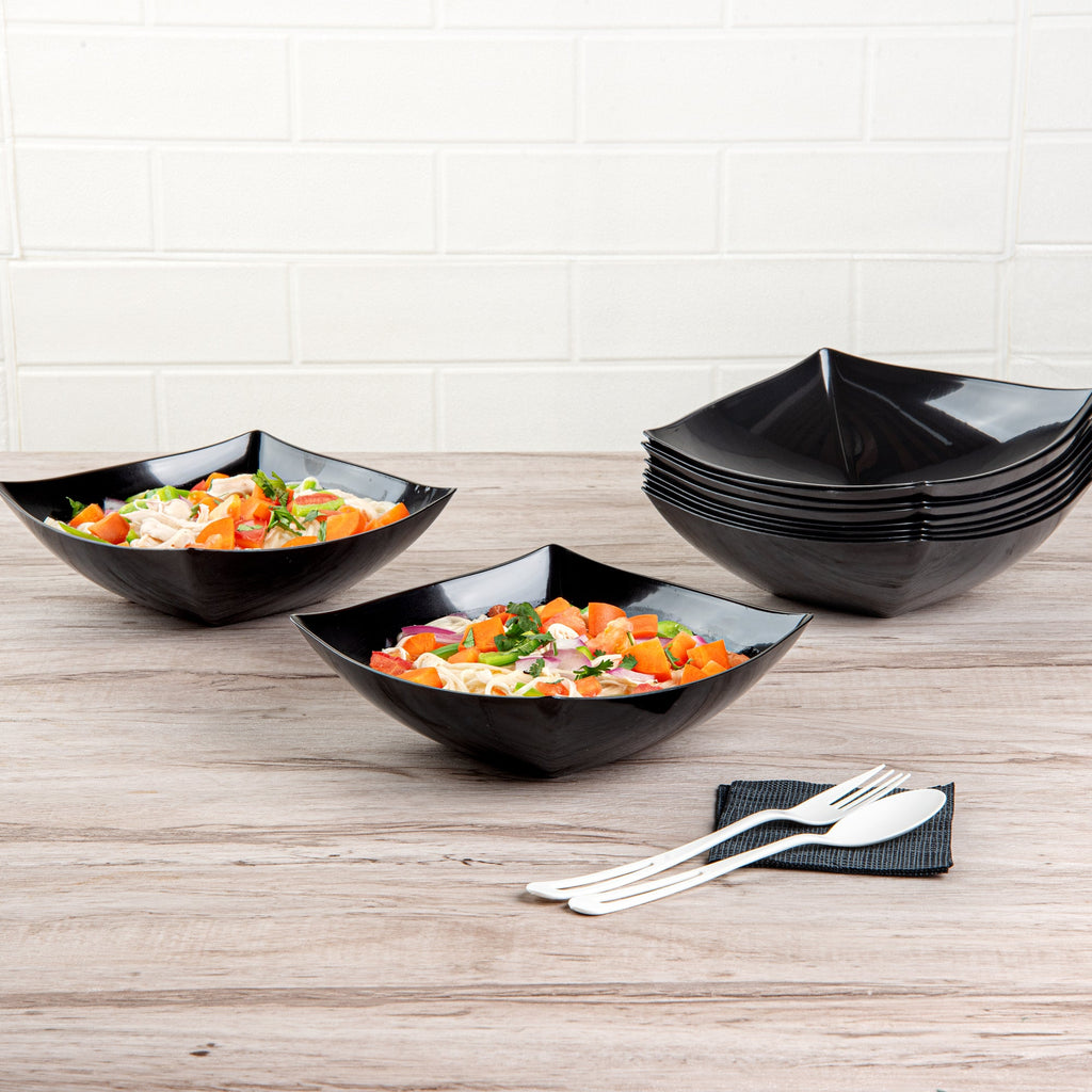 Moderna 32 oz Square Black Plastic Bowl - 7 3/4" x 7 3/4" x 2 1/4" - 10 count box