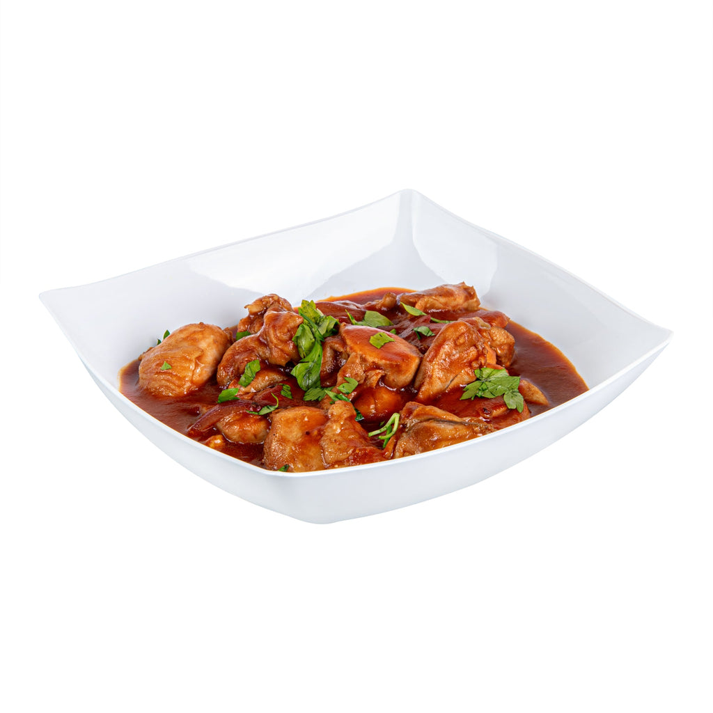 Moderna 32 oz Square White Plastic Bowl - 7 3/4" x 7 3/4" x 2 1/4" - 10 count box