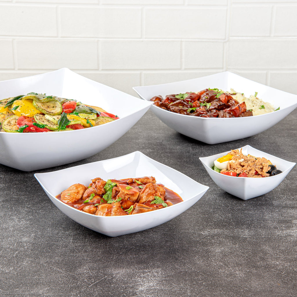 Moderna 32 oz Square White Plastic Bowl - 7 3/4" x 7 3/4" x 2 1/4" - 10 count box