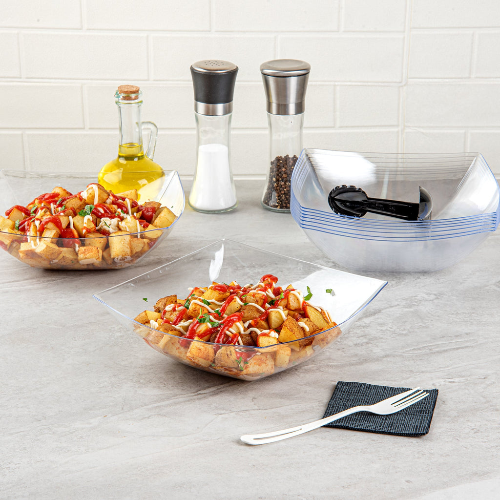 Moderna 64 oz Square Clear Plastic Serving Bowl - 9 3/4" x 9 3/4" x 3" - 100 count box